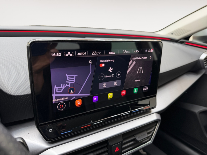 SEAT Leon Sportstourer FR AUTOMATIK NAV LED PANODACH DIG-DIS — photo 10