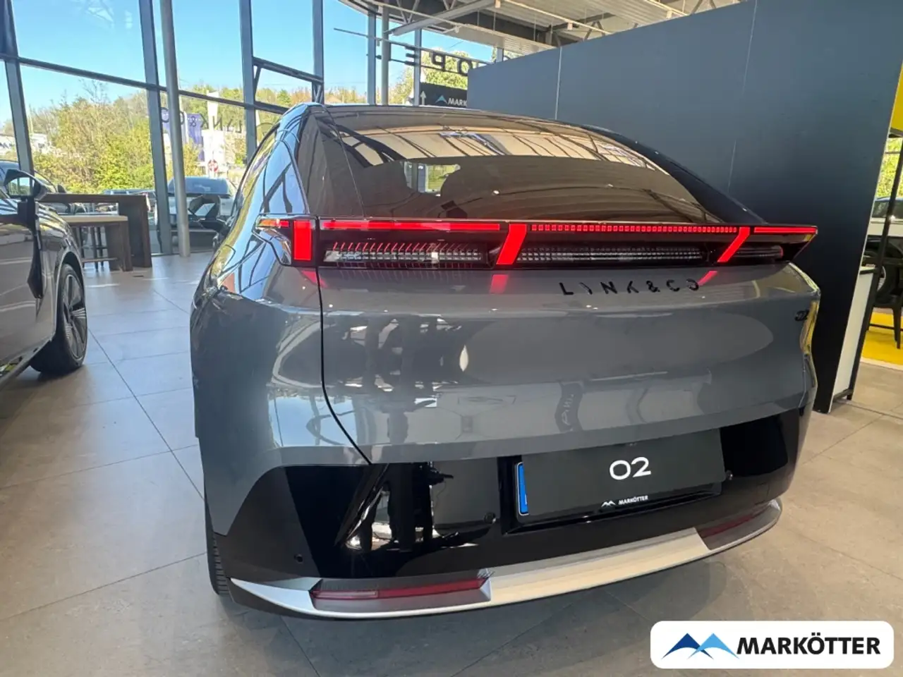 Lynk & Co 02