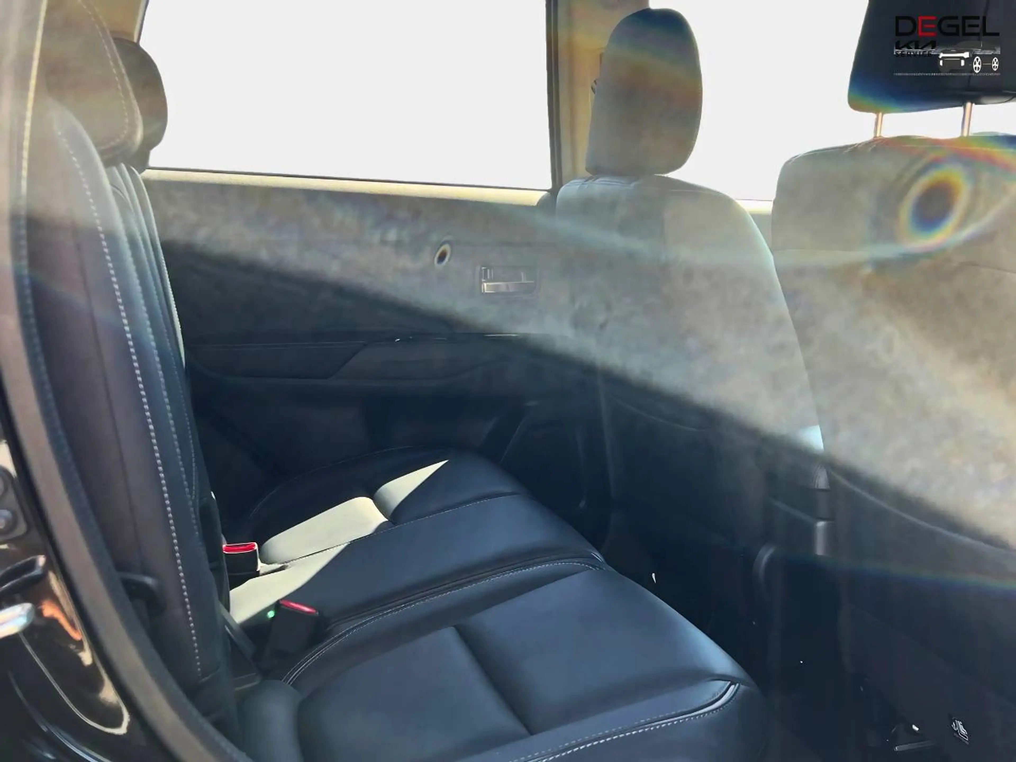 Mitsubishi Outlander PHEV Top 4WD AHK — photo 11