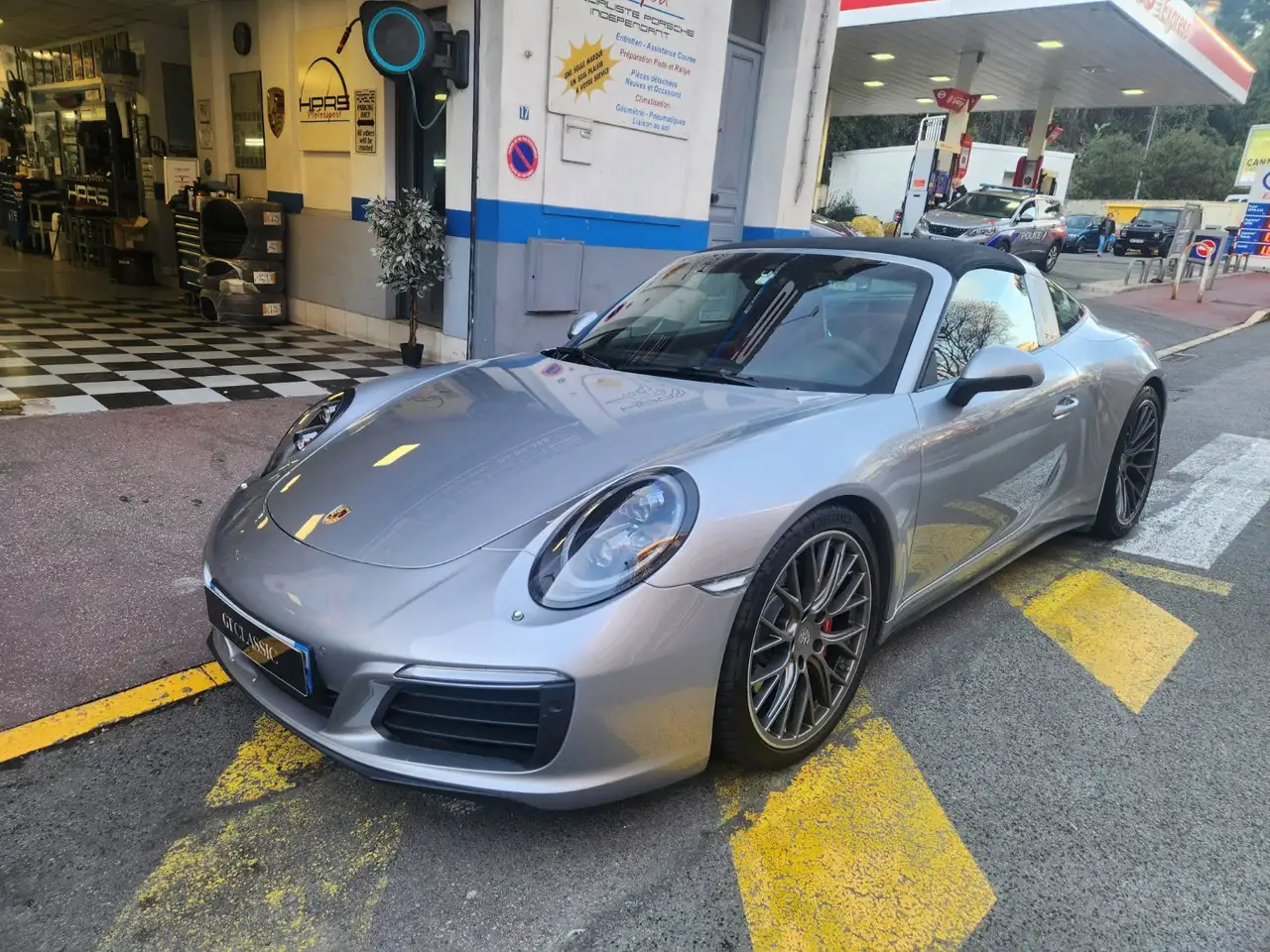 Porsche 911