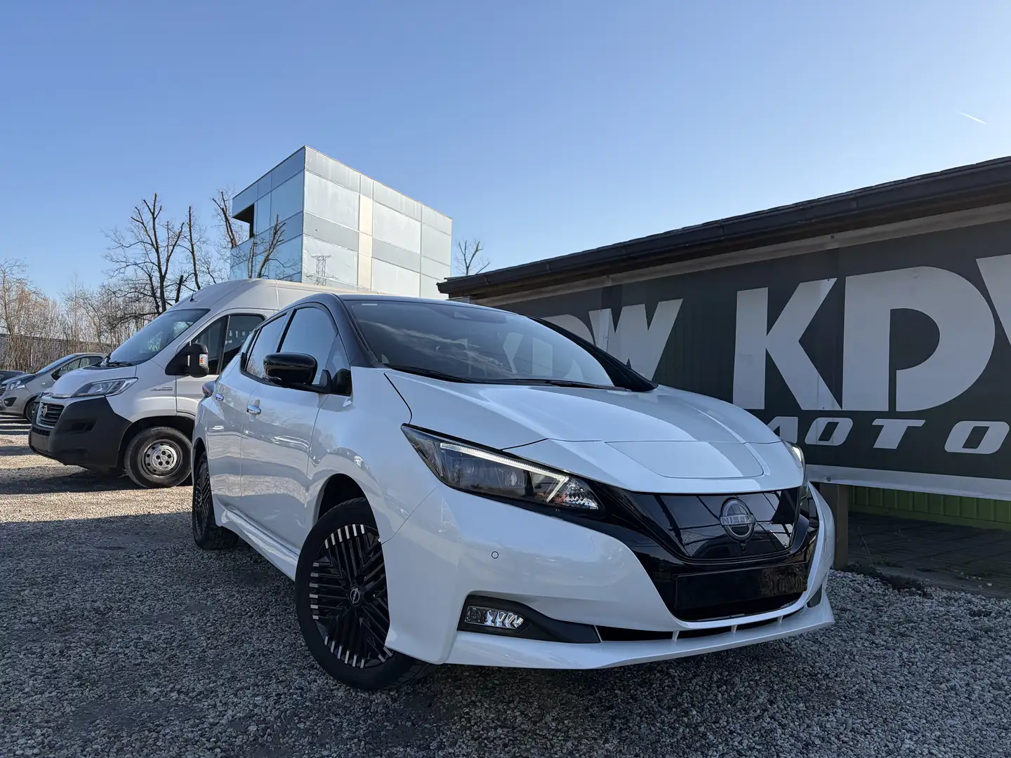 Nissan Leaf Leaf 62 kWh Tekna Weiß - 1