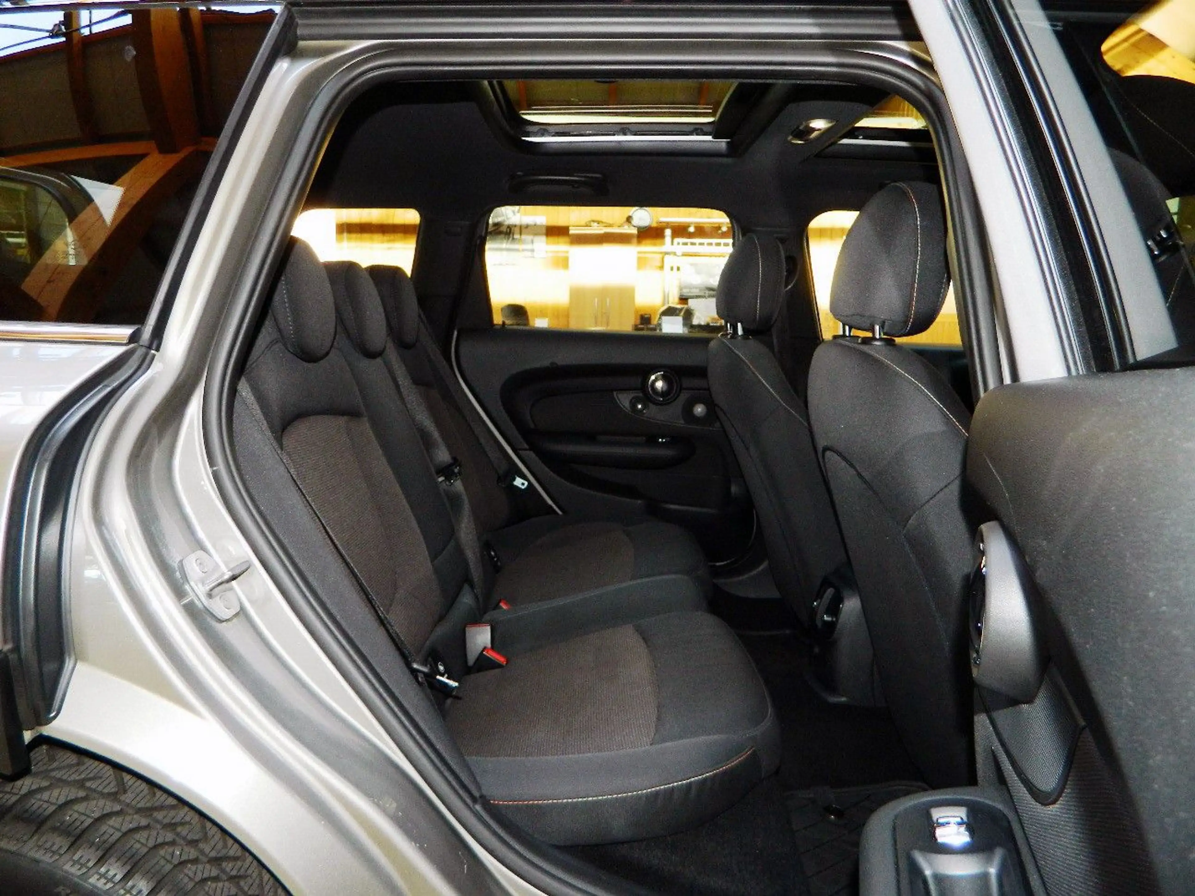 MINI Cooper D Clubman Clubman Cooper D Autom. Pepper/LED/Navi/ACC/H&K — photo 13