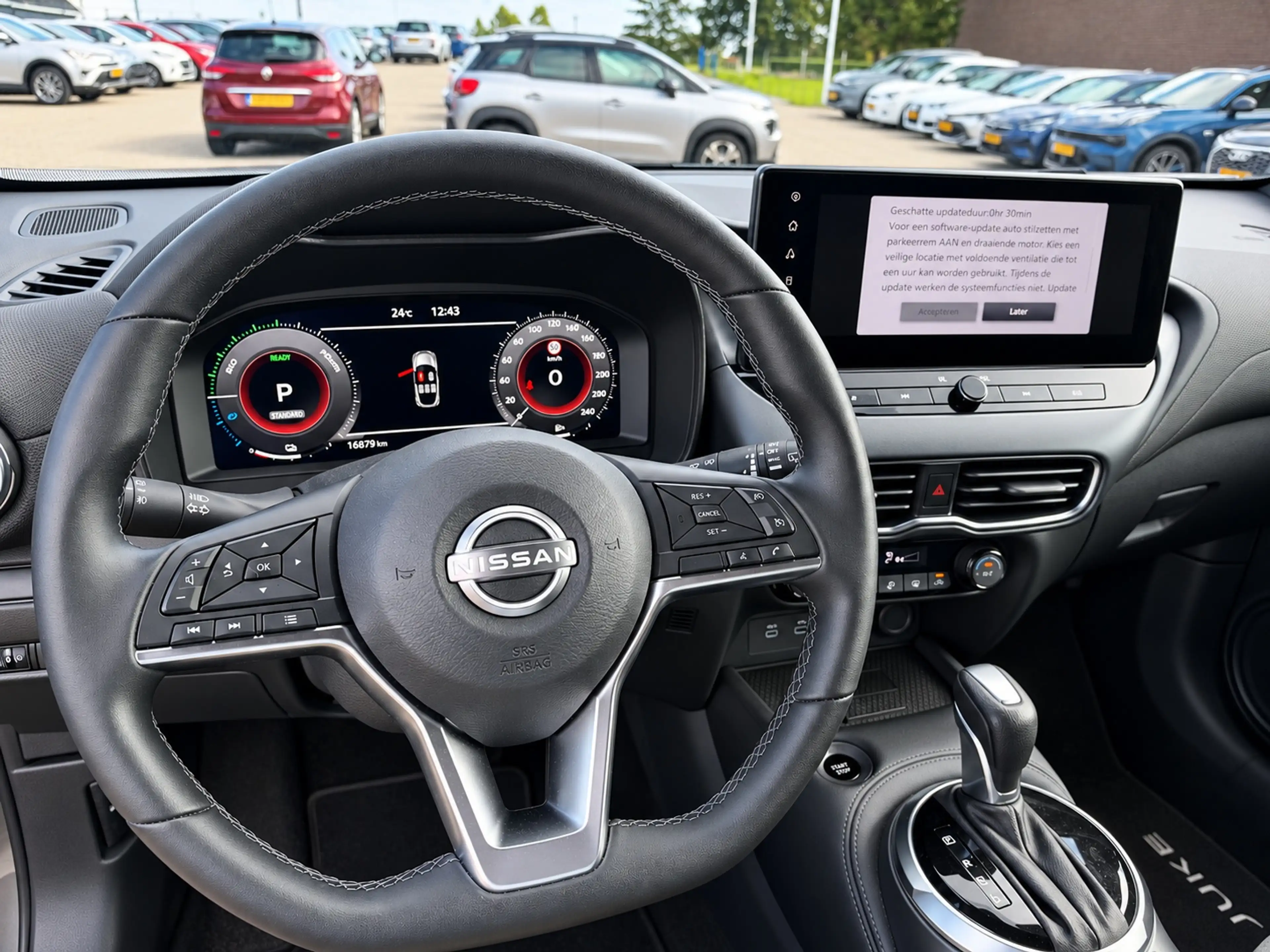 Nissan Juke 1.6 Hybrid N-Connecta, Automaat — photo 2