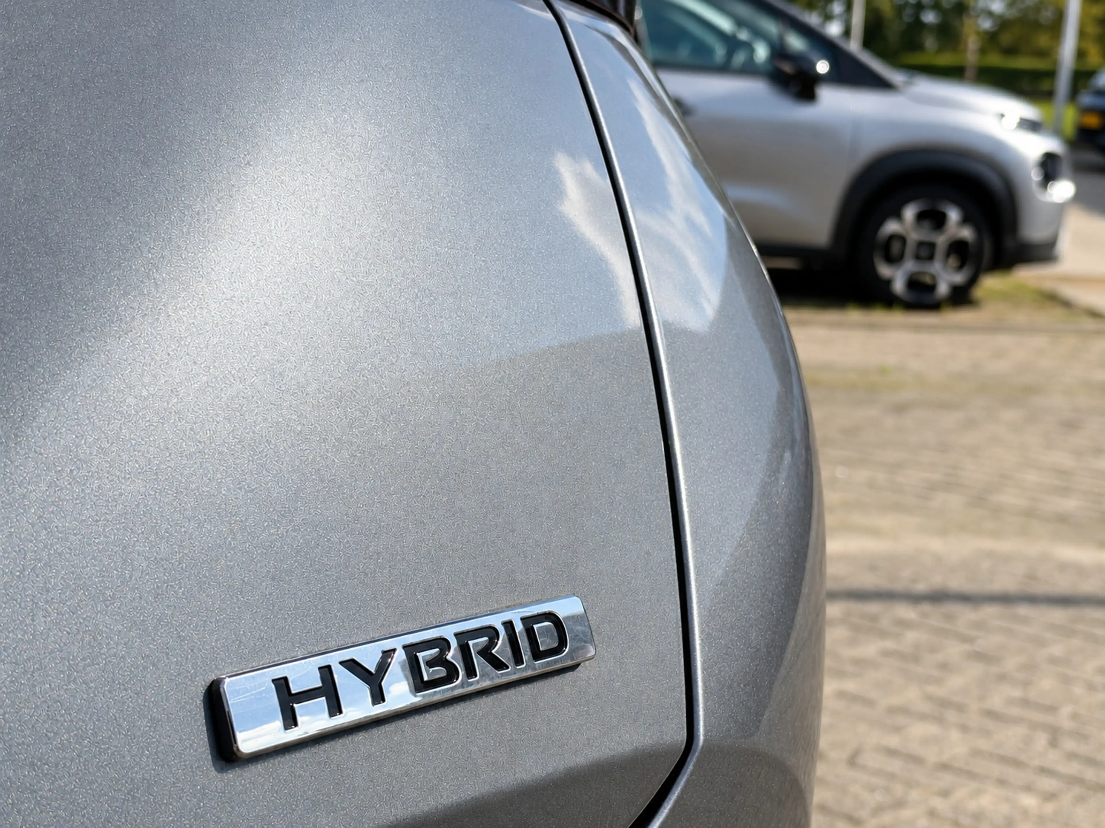 Nissan Juke 1.6 Hybrid N-Connecta, Automaat — photo 18