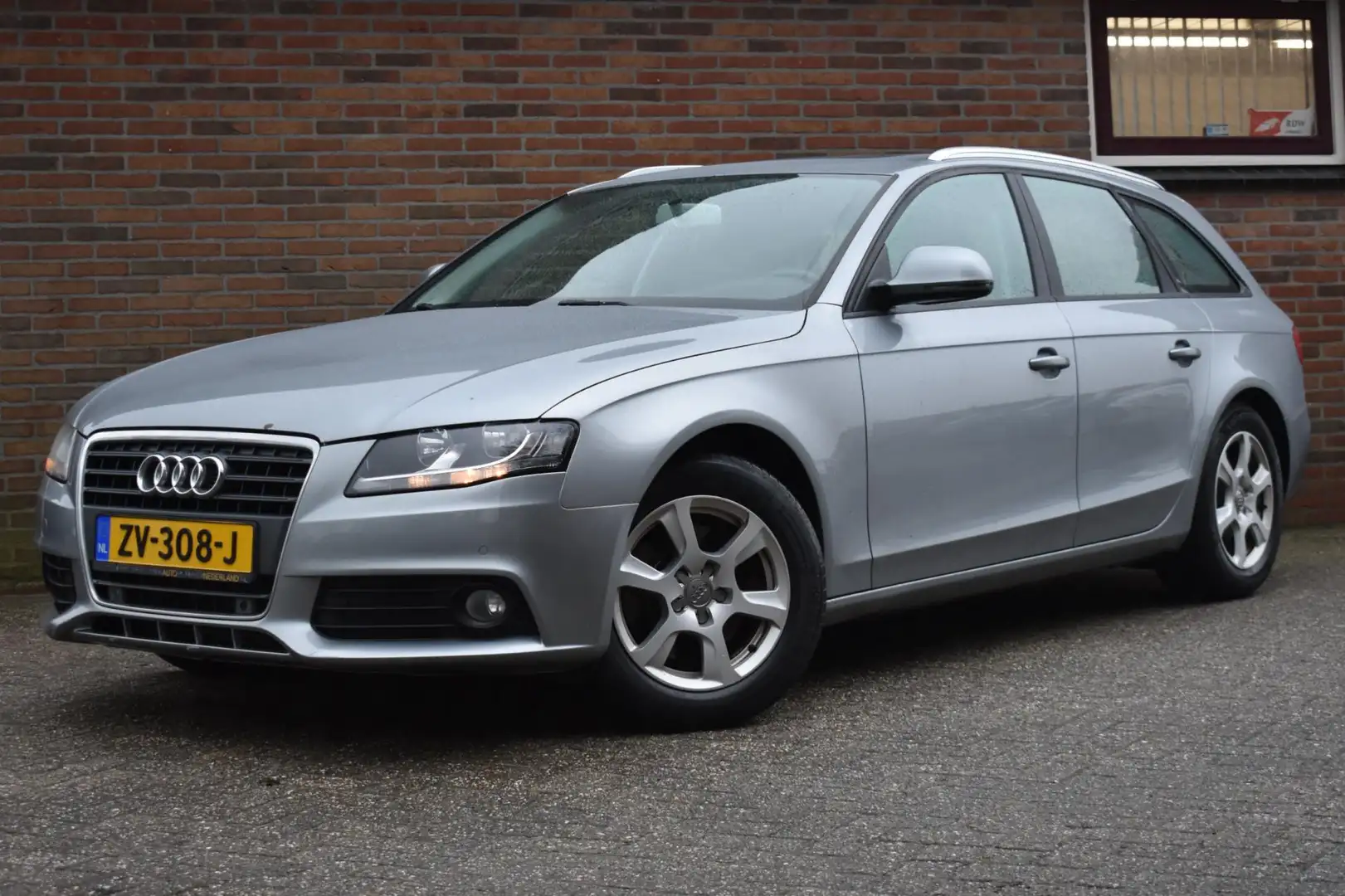 Audi A4 Avant 1.8 TFSI '08 Clima Grau - 1
