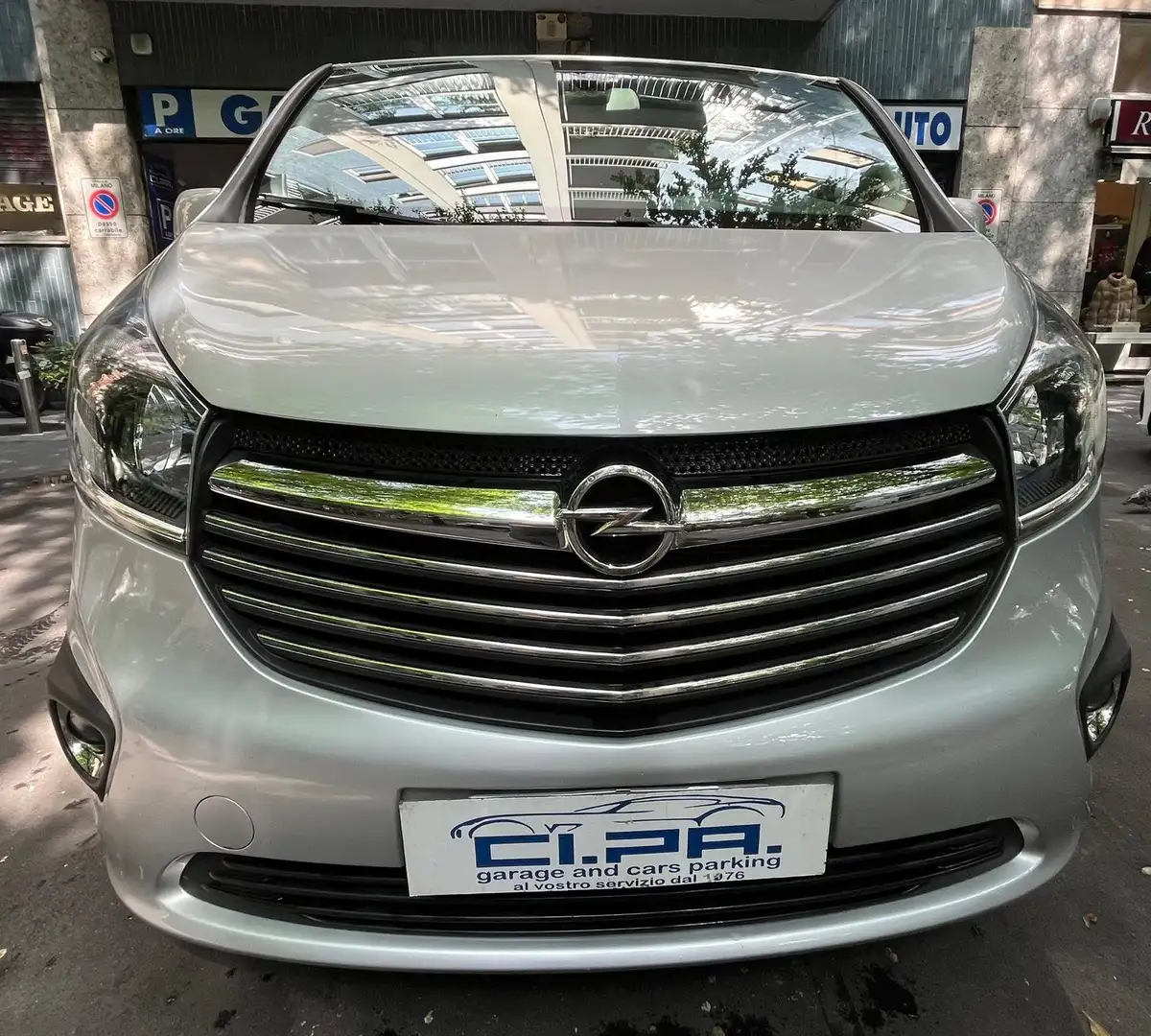 Opel Vivaro 9 POSTI IMMATRICOLATA VETTURA Argento - 2