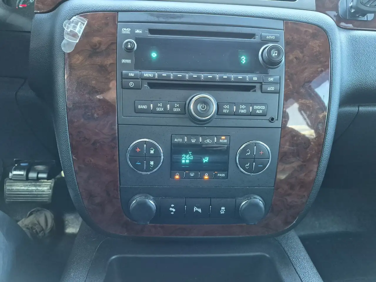 Chevrolet Suburban снимка Chevrolet Suburban
