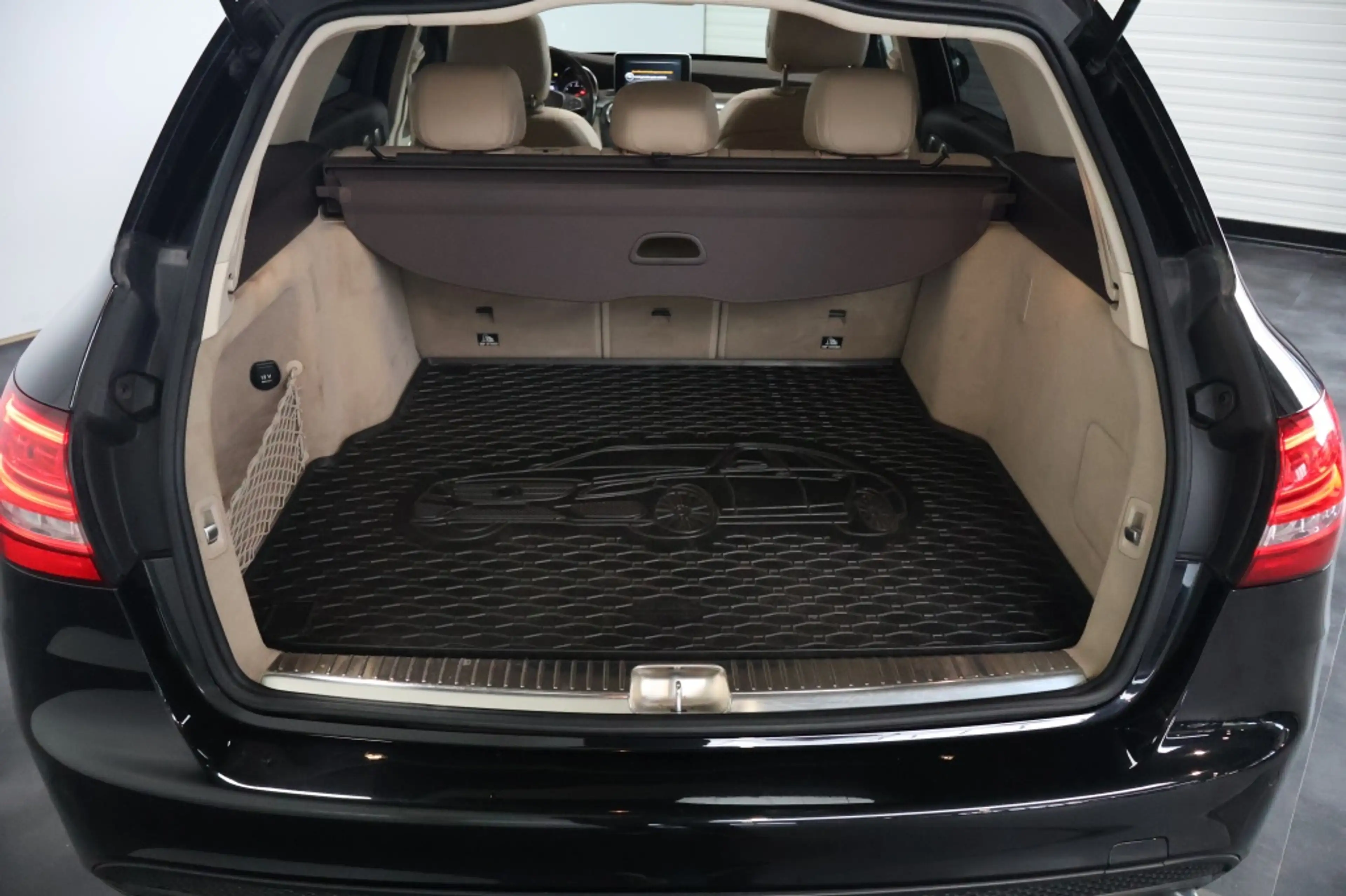 Mercedes-Benz C 300 Estate Prestige AMG | Standkachel | Panoramadak | — photo 14