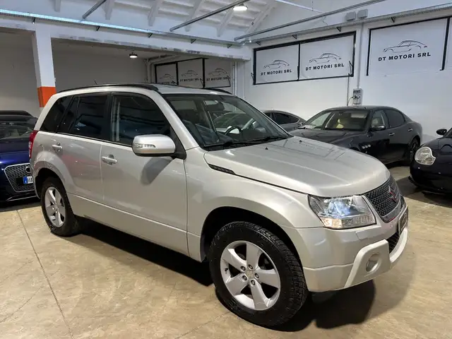 Suzuki Grand Vitara 2.4 5 porte AUTOMATICA - RIDOTTE - BLOCCO DIFF.