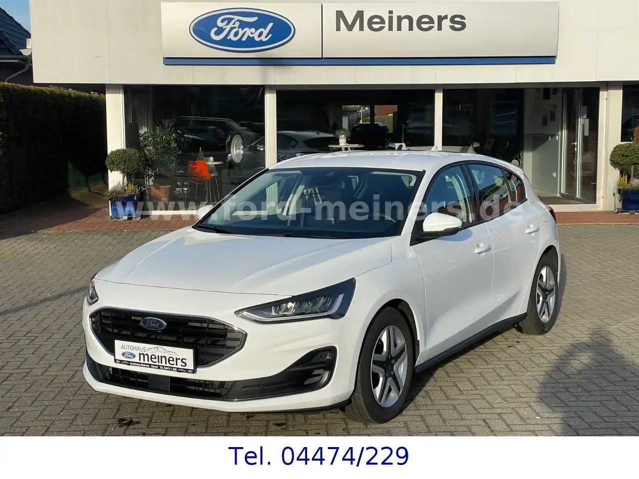 Ford Focus 1.5 EcoBlue Cool & Connect *TV+Insp. neu* — миниатюра 1