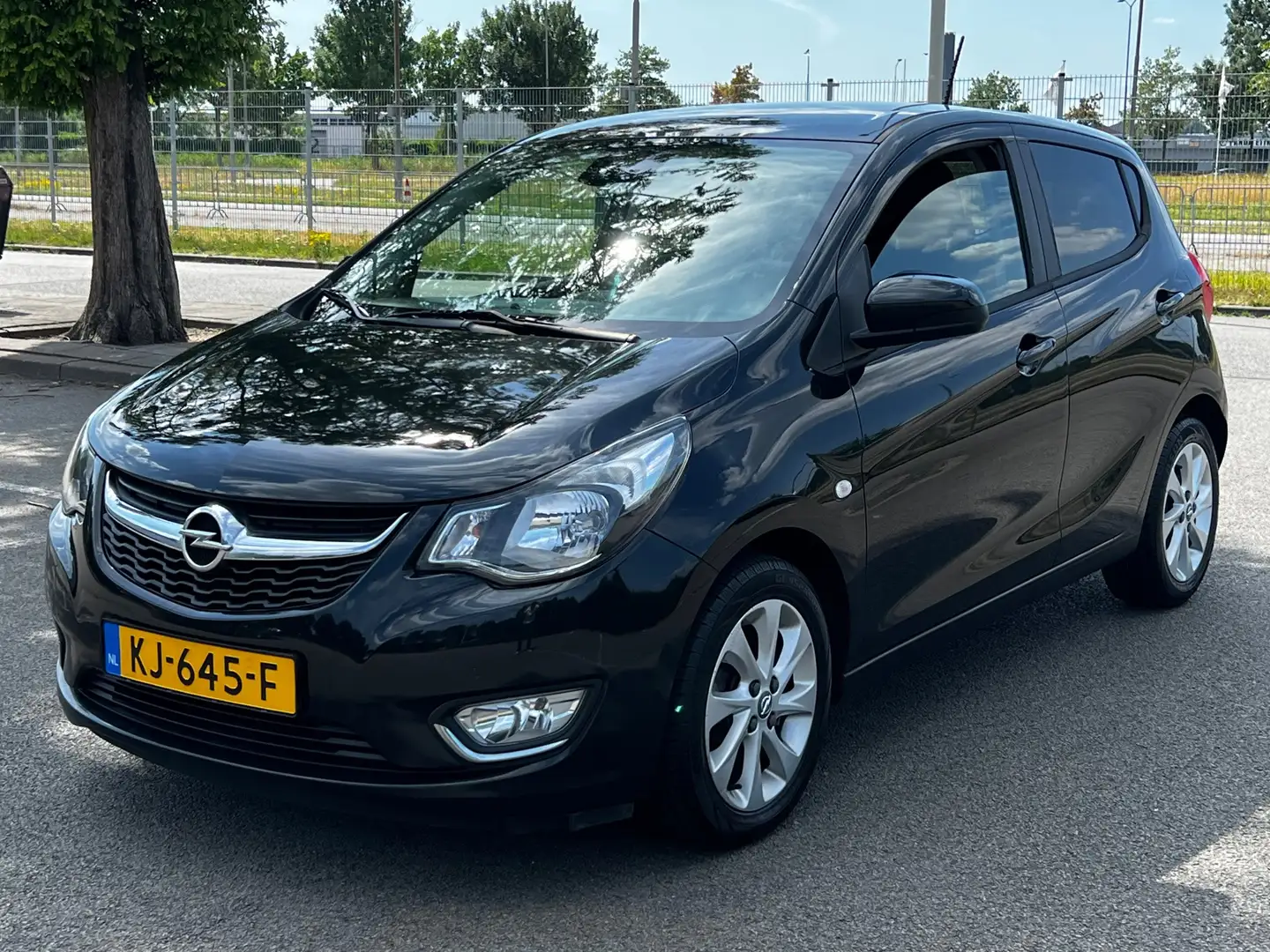 Opel Karl 1.0 ecoFLEX Innovation - AUTOMAAT Zwart - 1