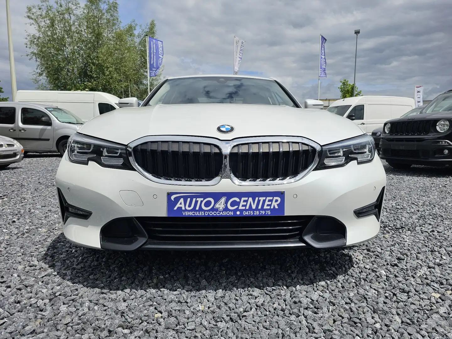 BMW 318 d SPORT // CUIR / GPS / GARANTIE 1 AN // Blanc - 2