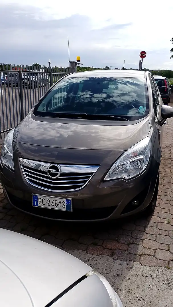 Opel Meriva Meriva II 2010 1.4t Cosmo 120cv Marrone - 1