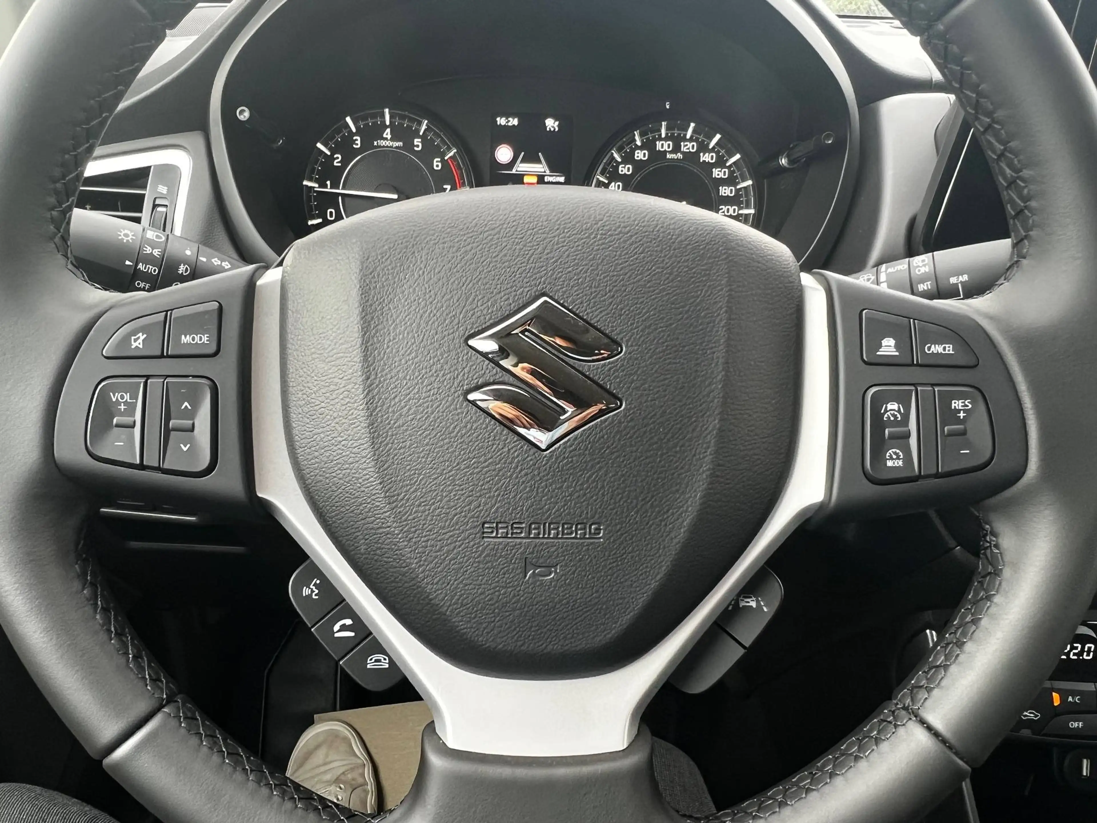 Suzuki S-Cross S-Cross 1.4 Hybrid Automatik Comfort 4x2 — photo 14