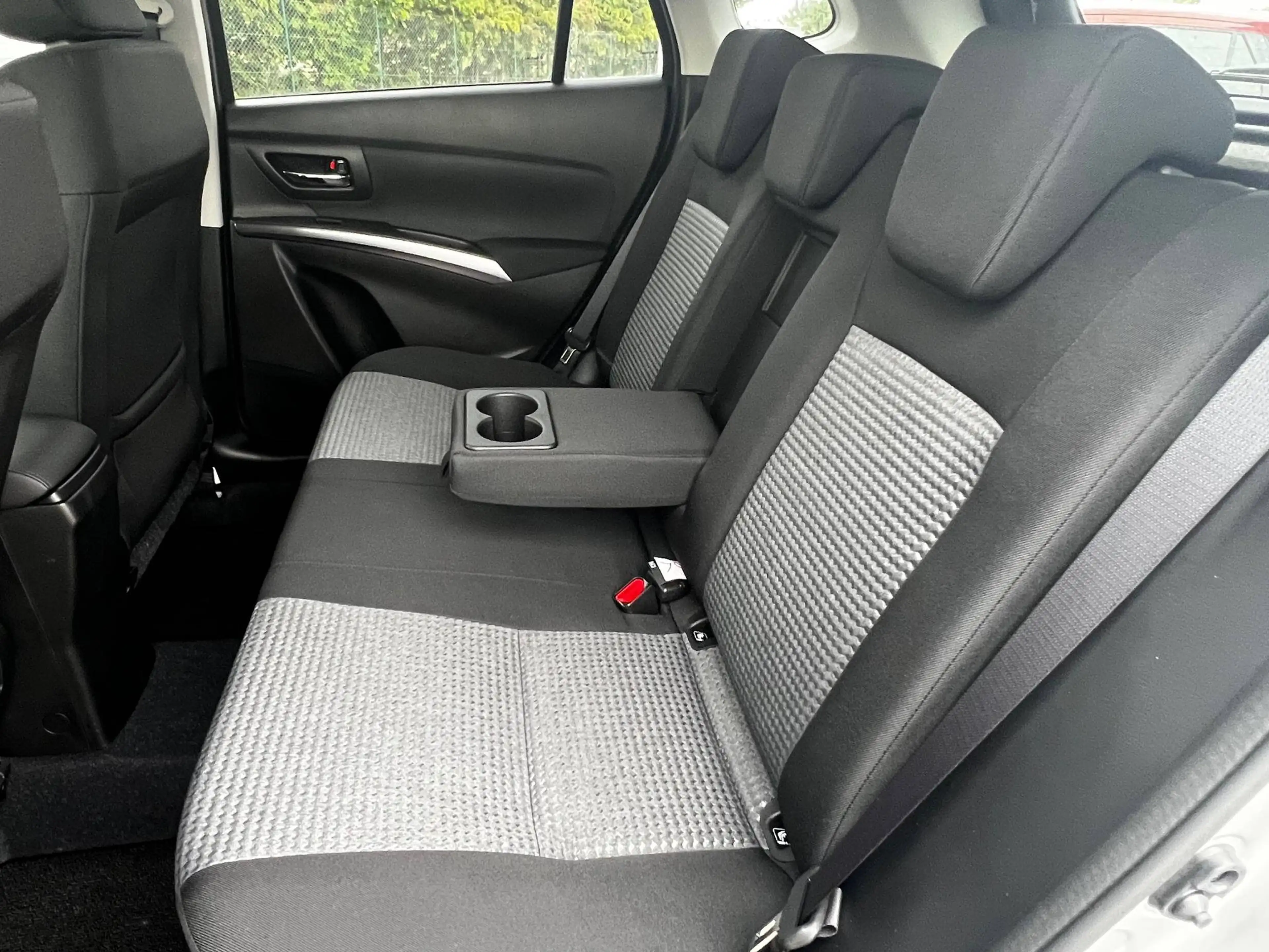 Suzuki S-Cross S-Cross 1.4 Hybrid Automatik Comfort 4x2 — photo 10