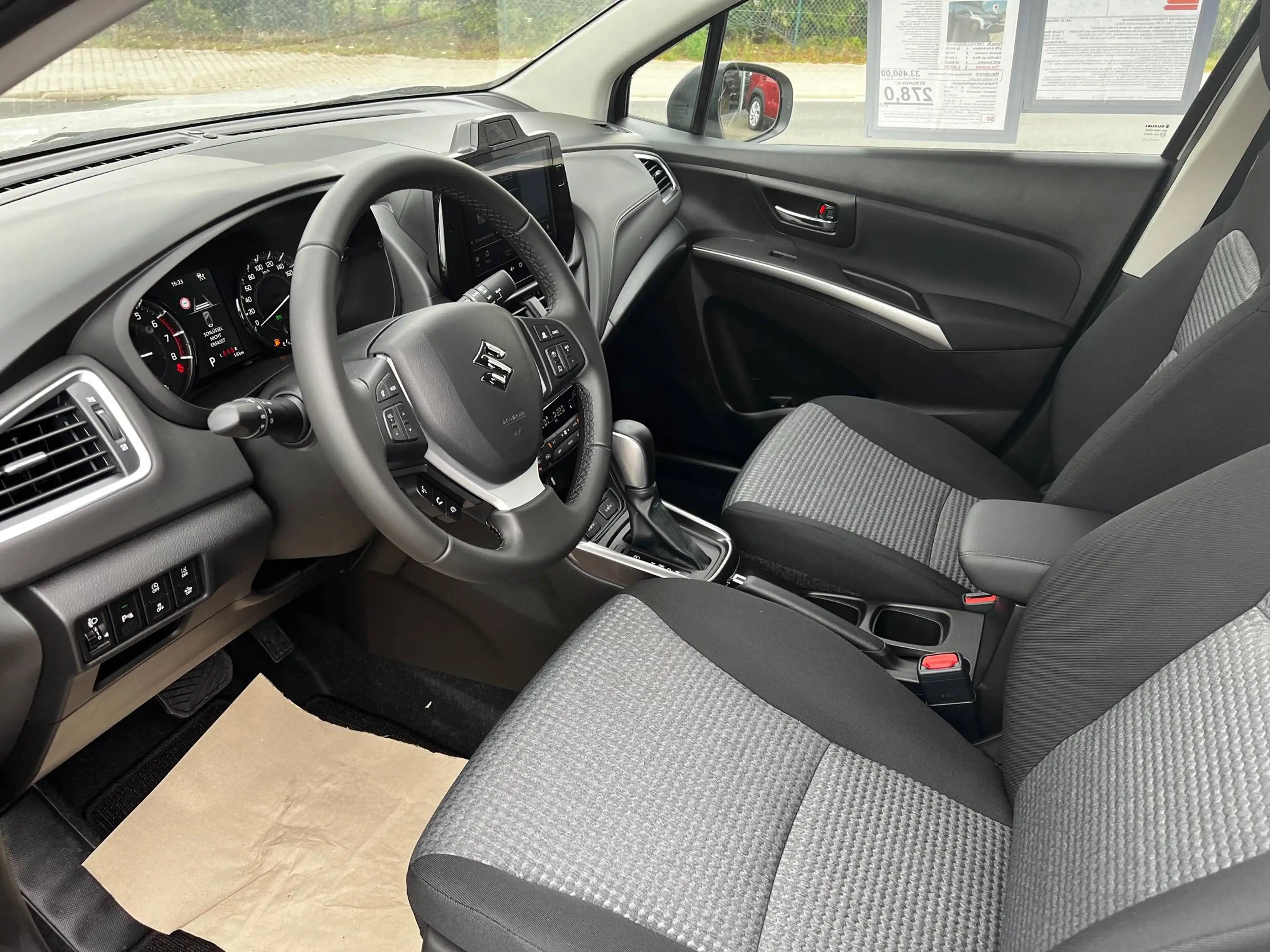 Suzuki S-Cross S-Cross 1.4 Hybrid Automatik Comfort 4x2 — photo 8