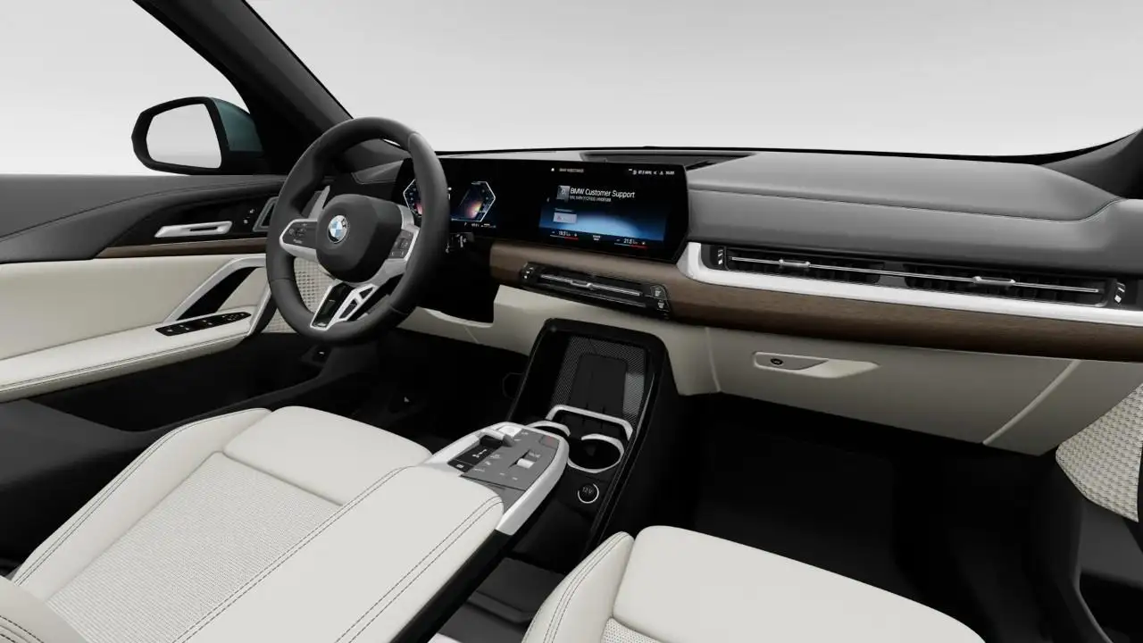 BMW X1 снимка BMW X1