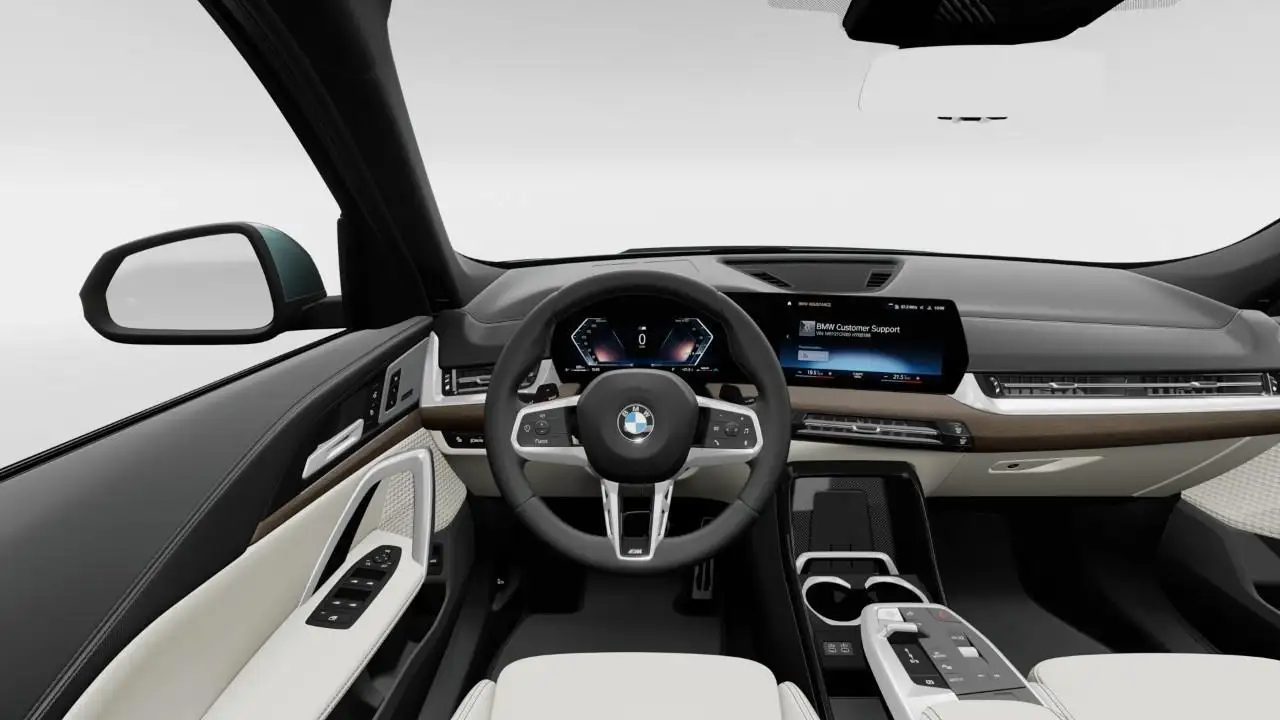 BMW X1 снимка BMW X1