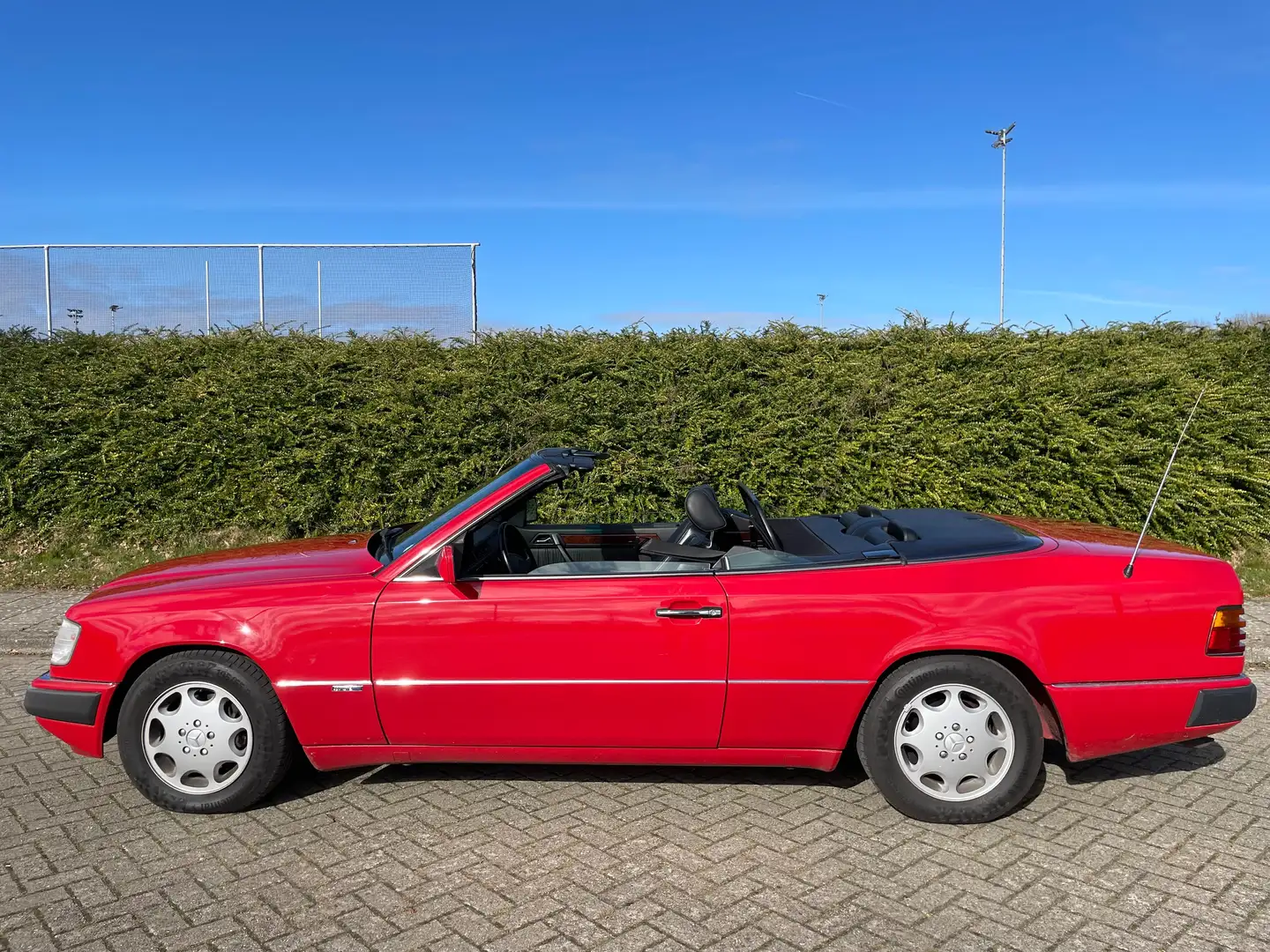 Mercedes-Benz CE 300 CE 300 CE-24 Red - 1