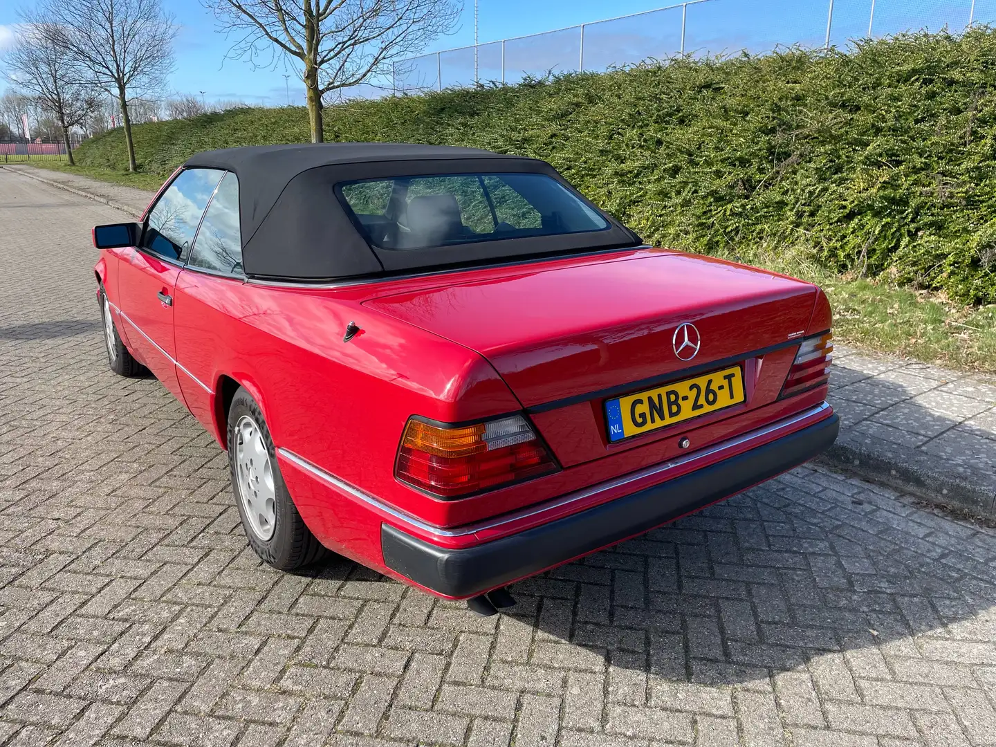Mercedes-Benz CE 300 CE 300 CE-24 Red - 2