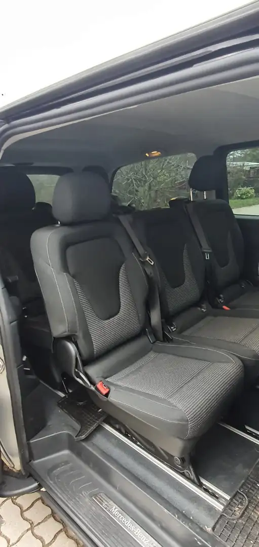 Mercedes-Benz V 220 V 220 d Kombi lang Basis Aut. Basis Silber - 2