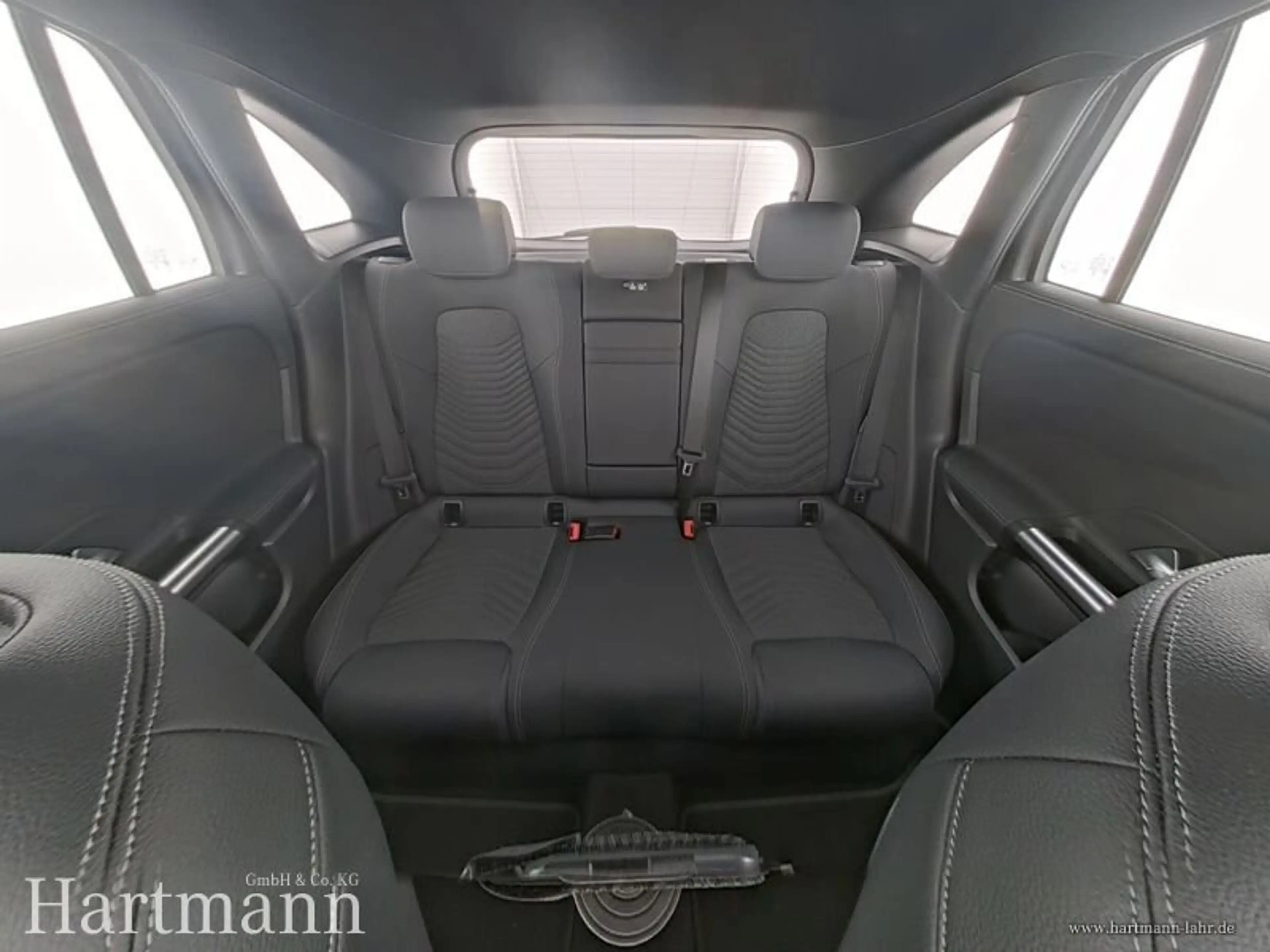 Mercedes-Benz EQA 300 EQA 300 4MATIC Progressive Advanced LED Kamera — photo 9