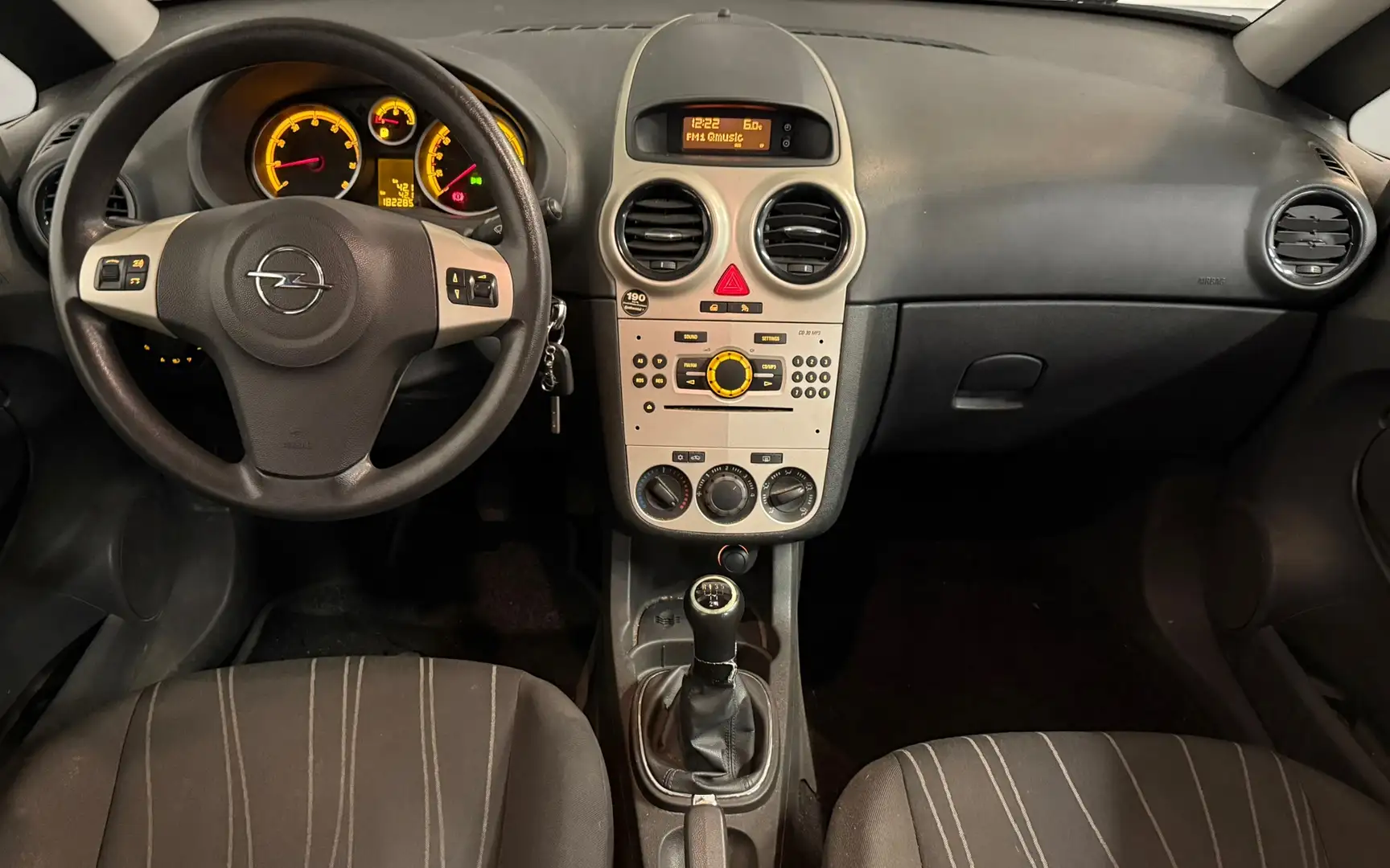 Opel Corsa 1.2-16V Essentia|NweAPK|Airco|5Deurs|Cruise| Grau - 2