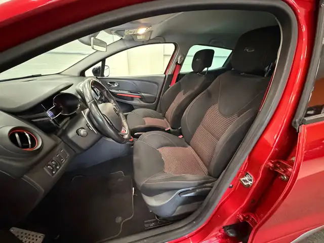 Renault Clio view 8