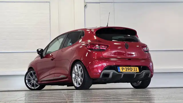 Renault Clio view 6