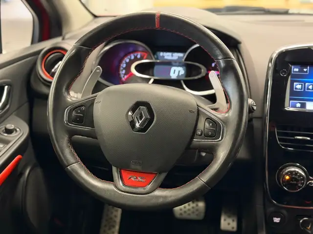 Renault Clio view 12