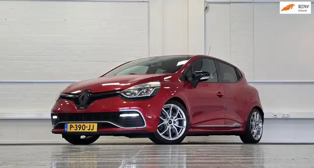 2014 Renault Clio in Red for sale
