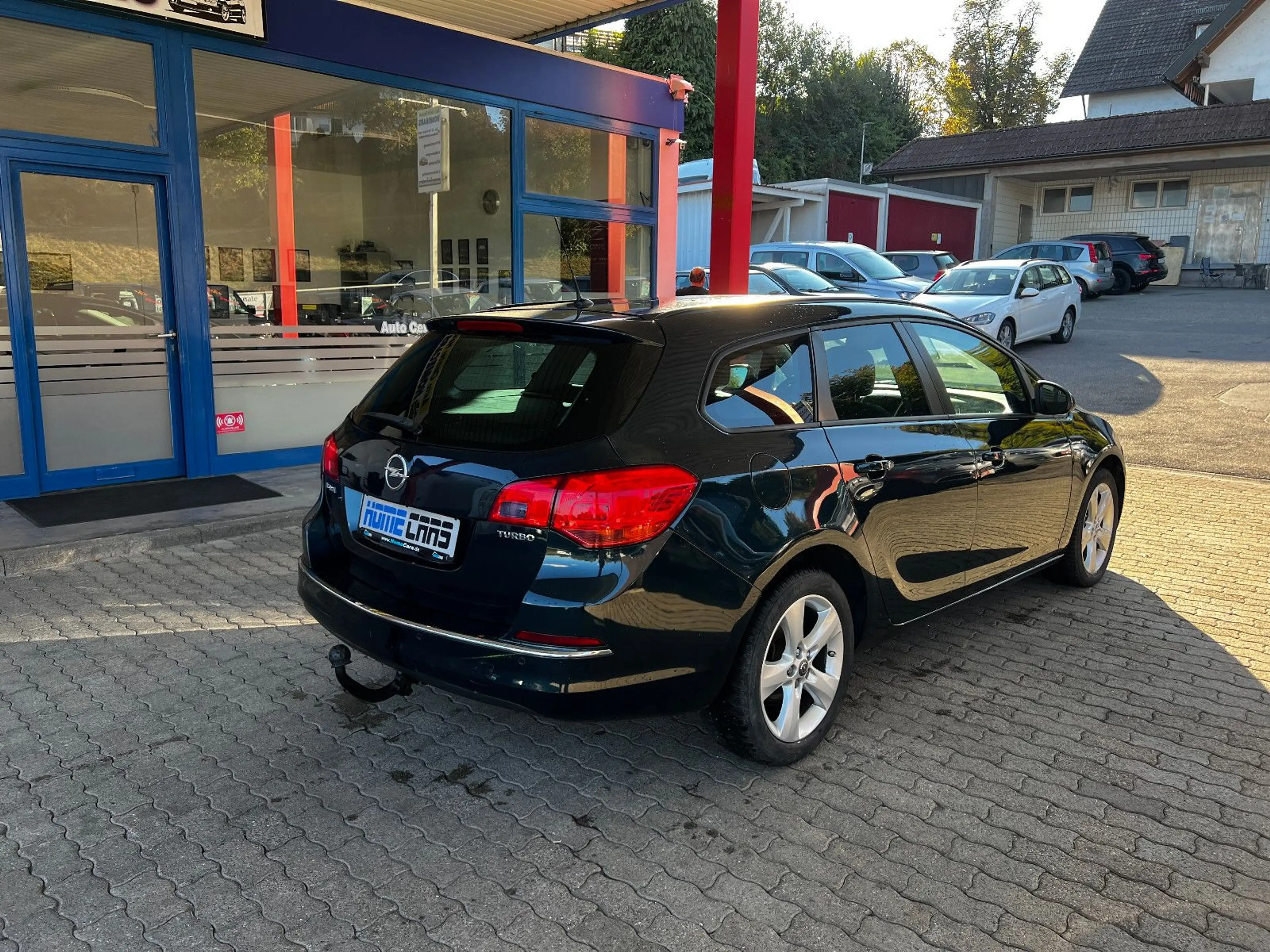 Opel Astra J Sports Tourer Style I Automatik I TÜV 28 — photo 15