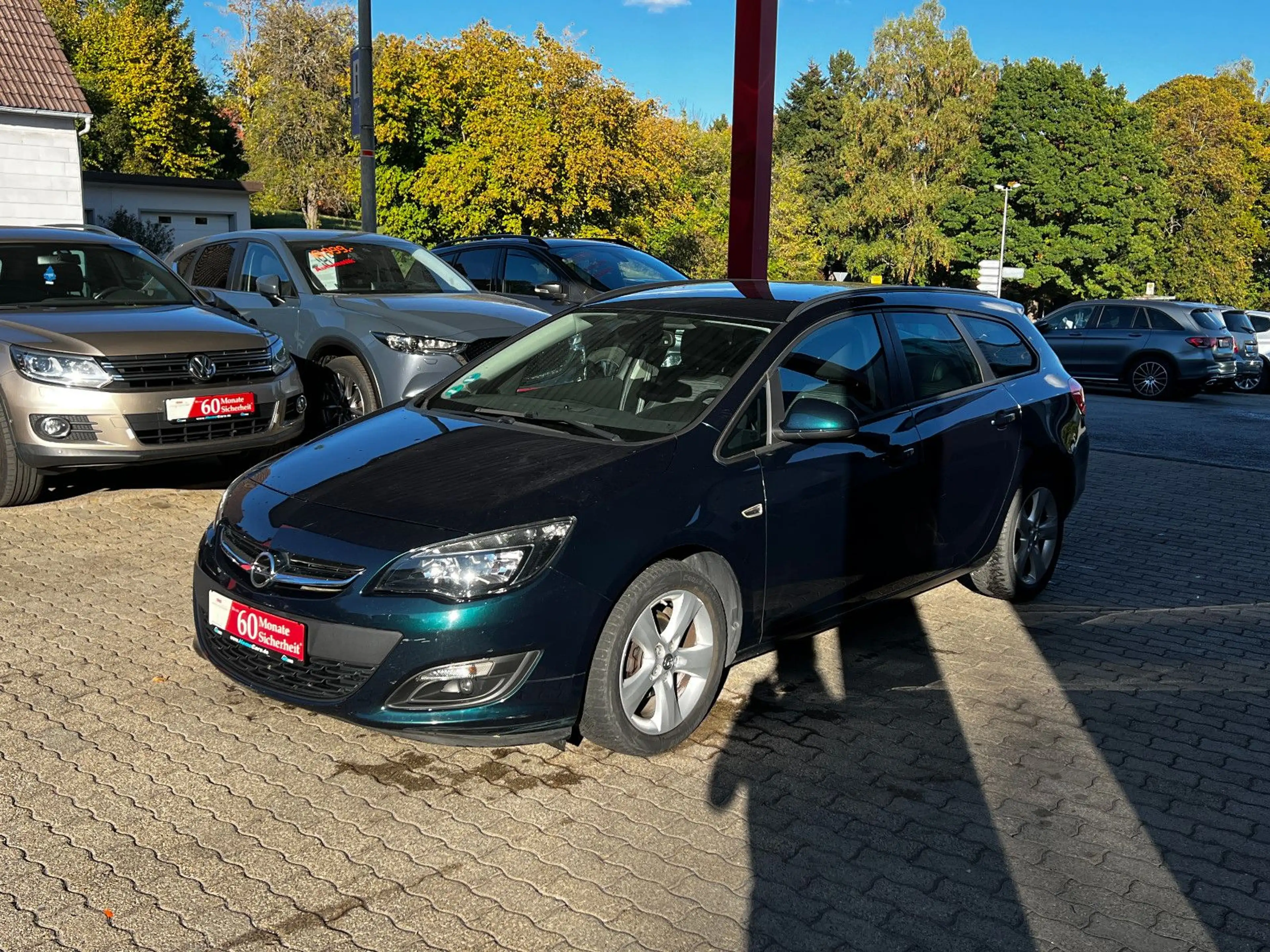 Opel Astra J Sports Tourer Style I Automatik I TÜV 28 — photo 4