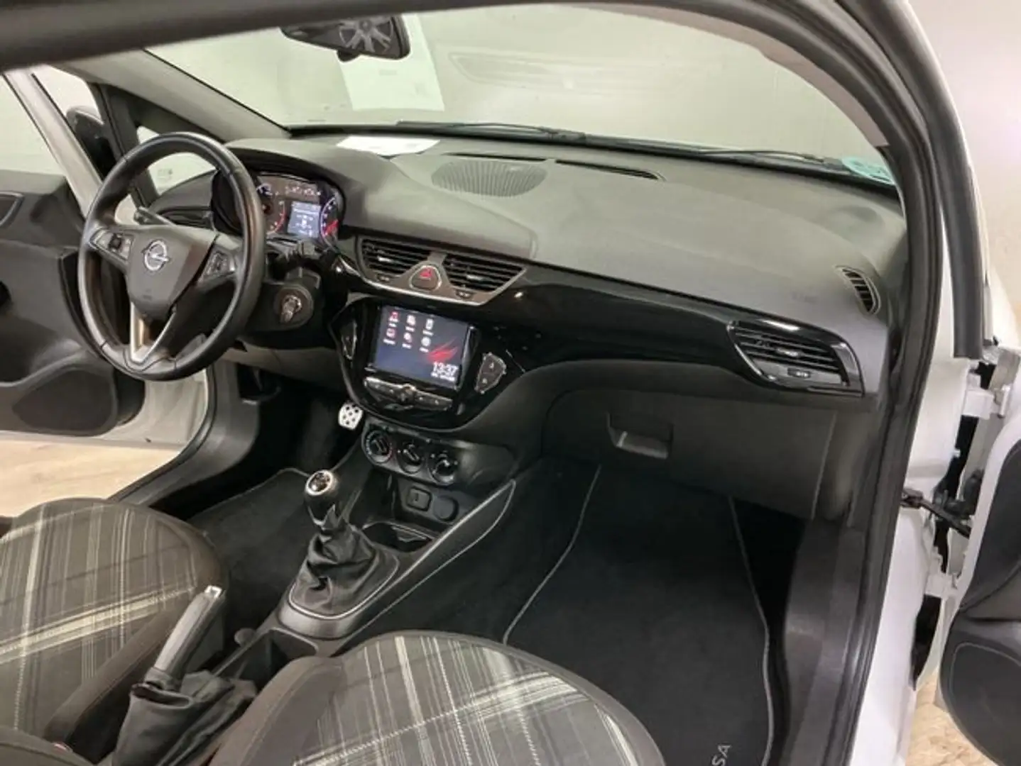 Opel Corsa 1.4 Selective 90 Weiß - 2