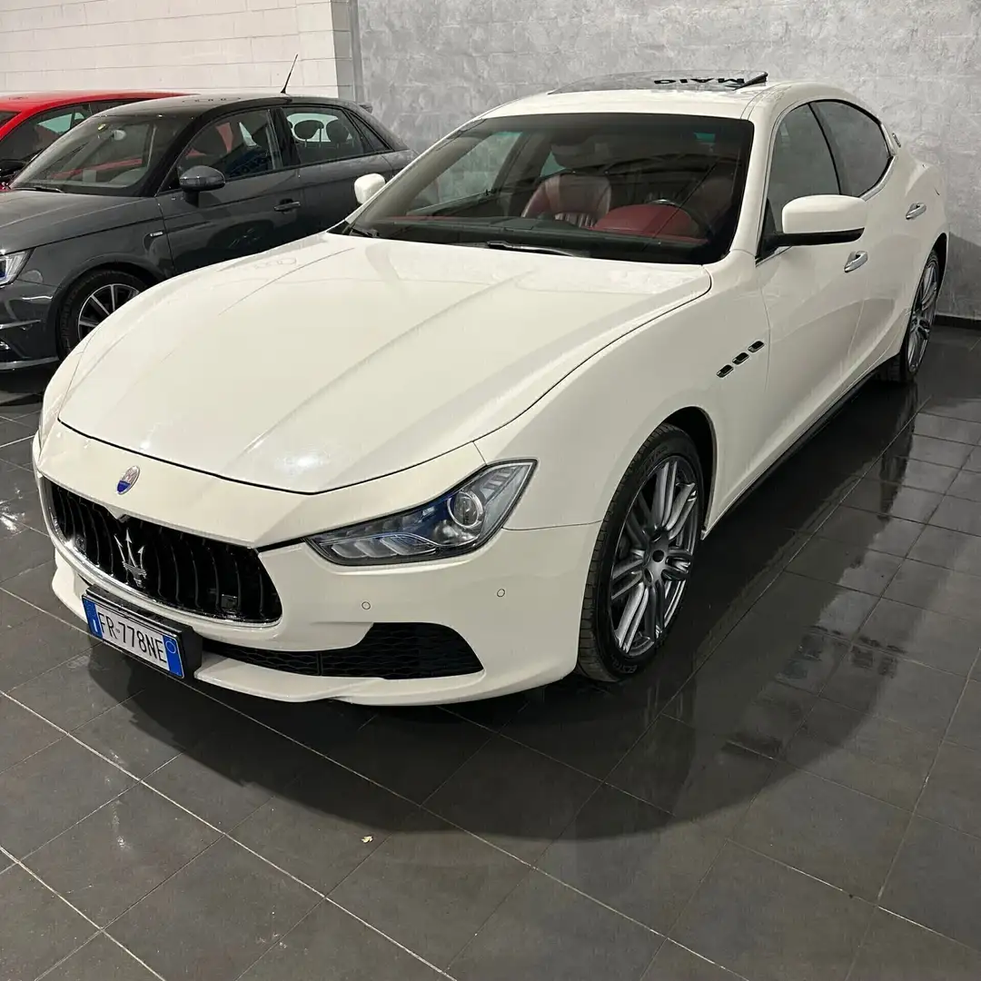 Maserati Ghibli V6 Diesel 275 CV Bianco - 2