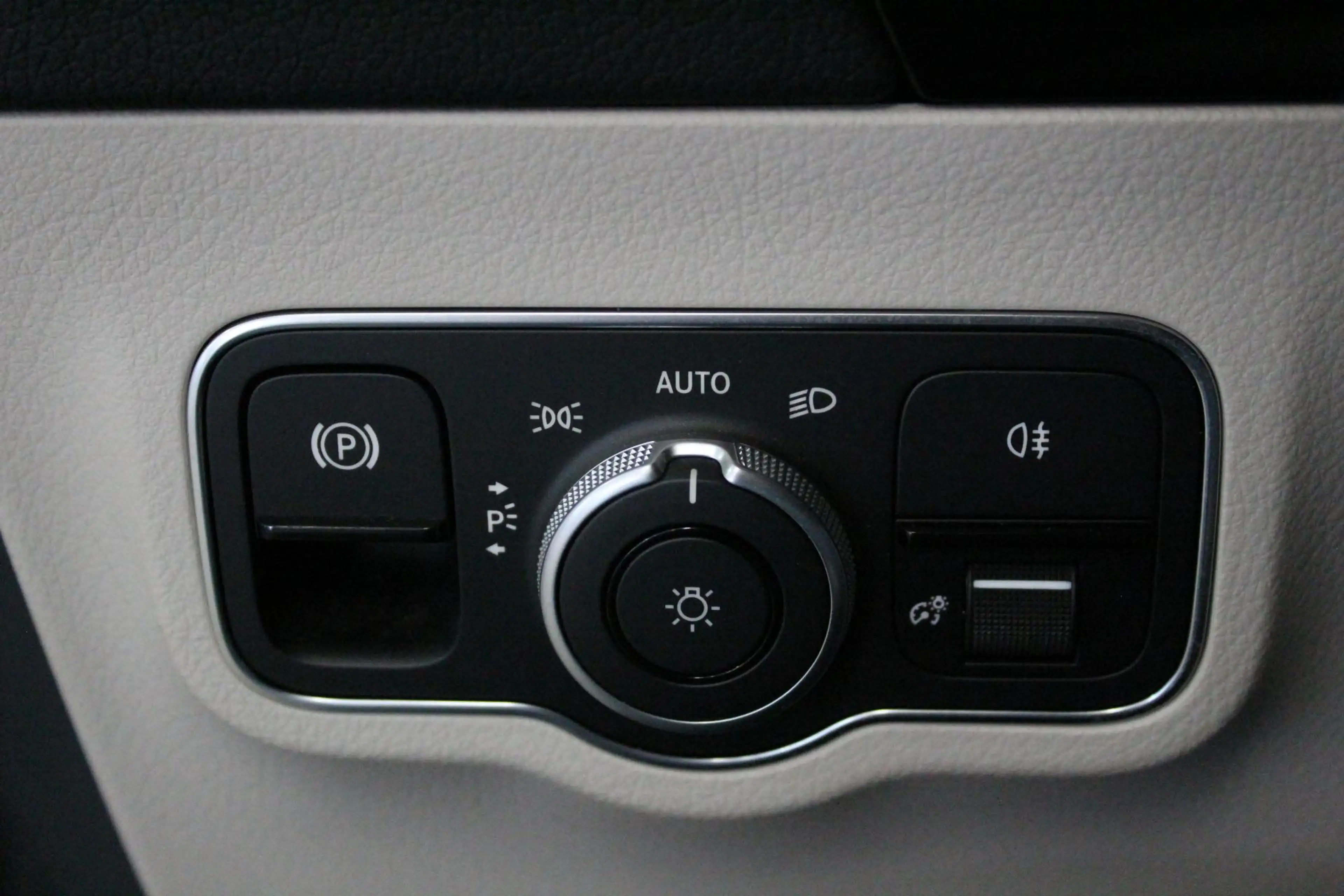 Mercedes-Benz GLA 250 e Progressive | NL-AUTO+N.A.P! | CLIMA | CAMERA | — photo 29