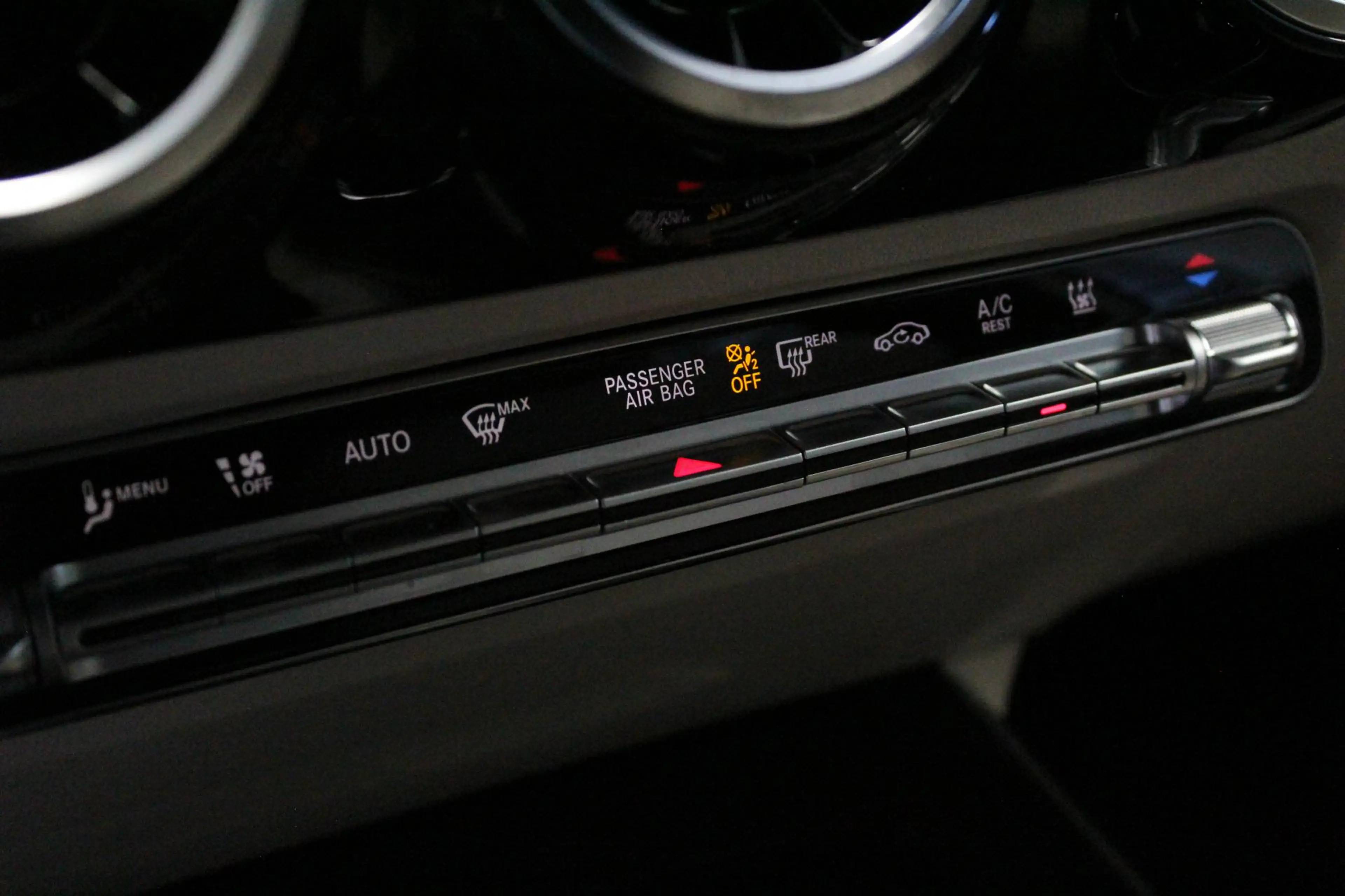 Mercedes-Benz GLA 250 e Progressive | NL-AUTO+N.A.P! | CLIMA | CAMERA | — photo 26