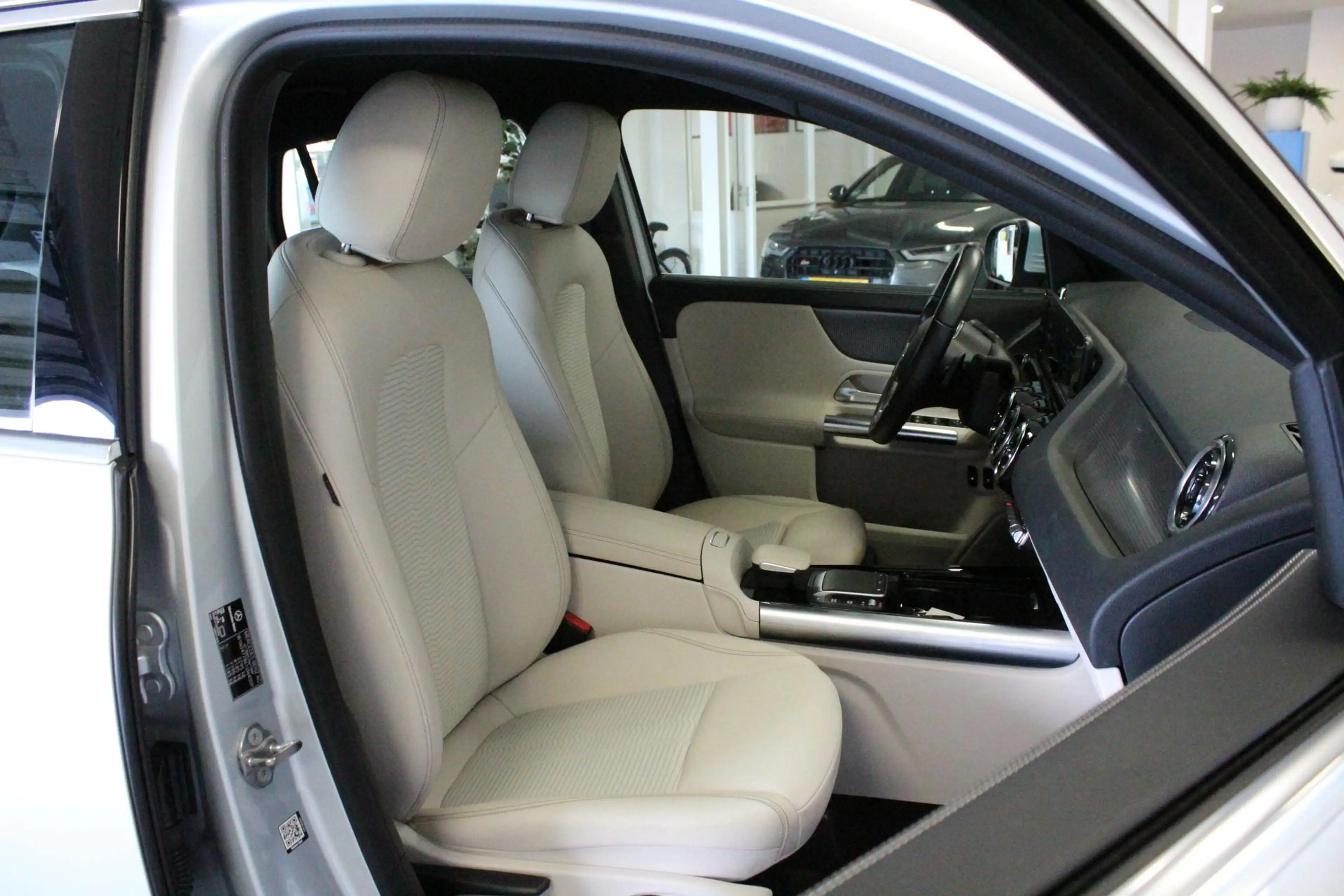 Mercedes-Benz GLA 250 e Progressive | NL-AUTO+N.A.P! | CLIMA | CAMERA | — photo 16