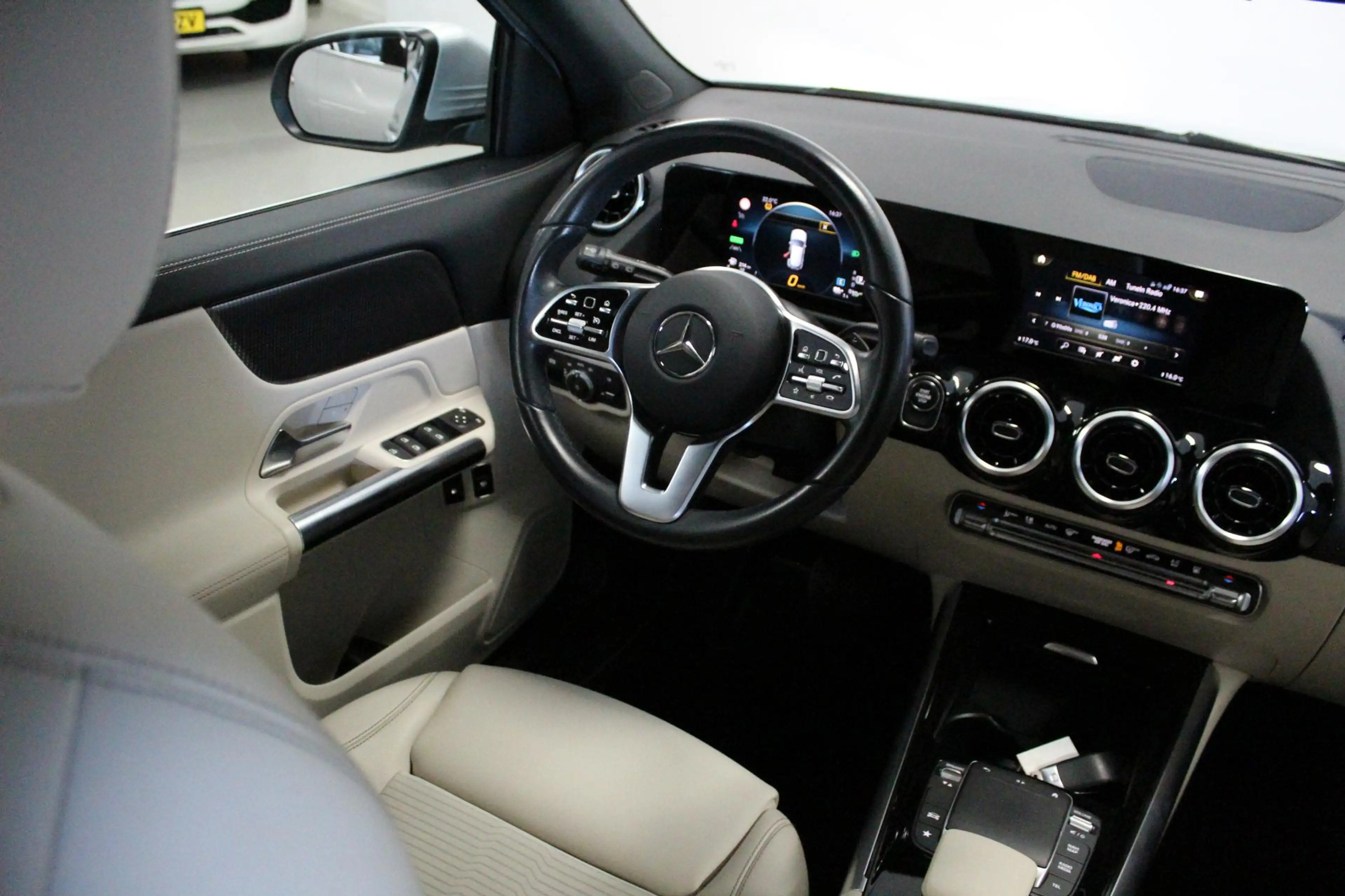 Mercedes-Benz GLA 250 e Progressive | NL-AUTO+N.A.P! | CLIMA | CAMERA | — photo 12