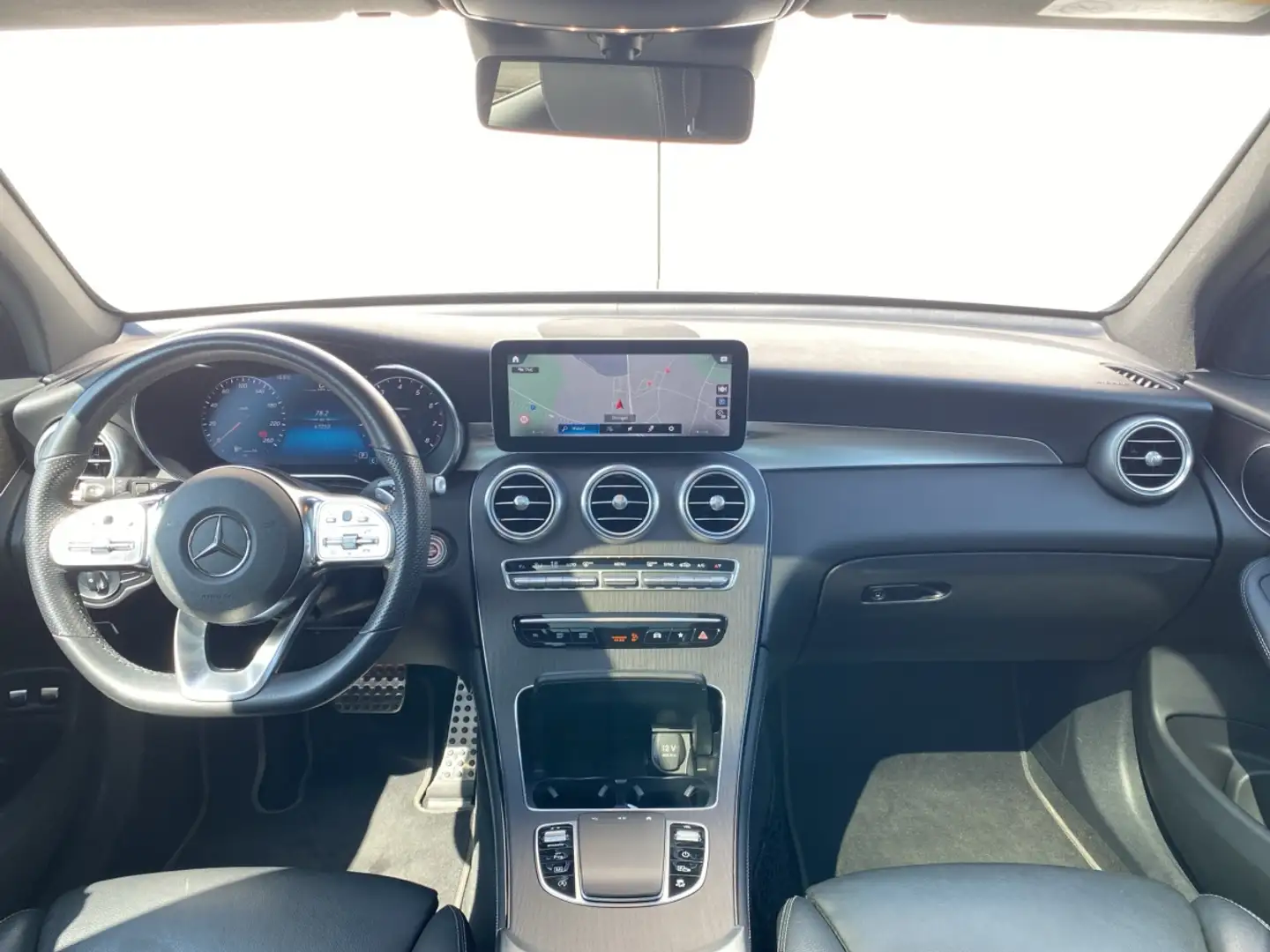 Mercedes-Benz GLC 300 AMG-Line AHK+NAVI+PANO+LEDER+HIGH+ Argento - 2