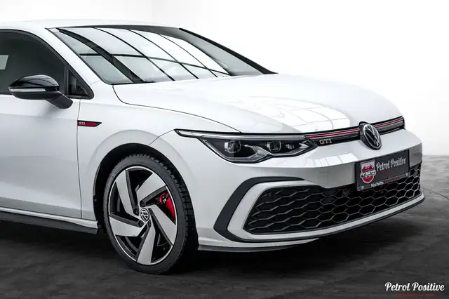 Volkswagen Golf view 12