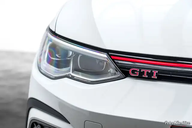 Volkswagen Golf view 10