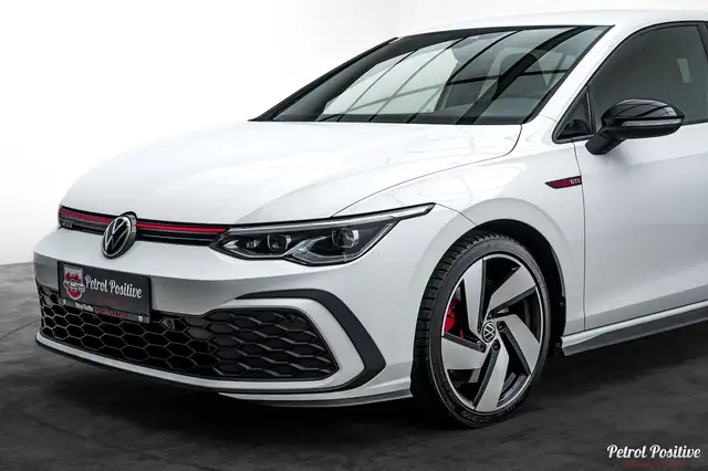 Volkswagen Golf view 11
