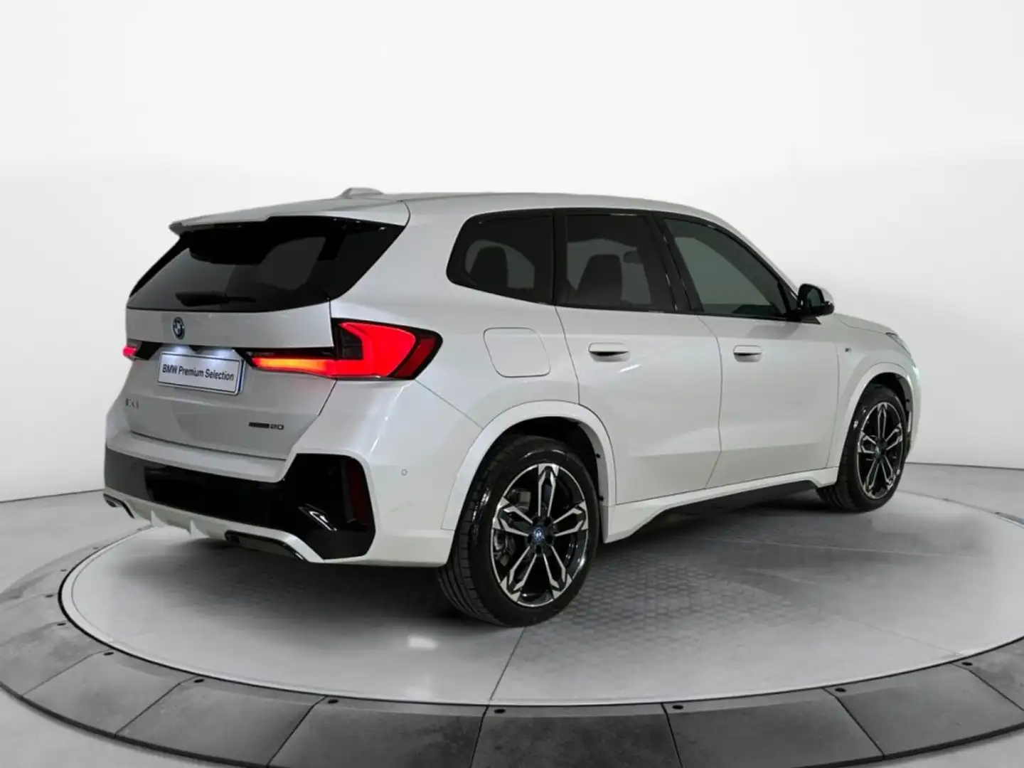 BMW iX1 eDrive20 Msport Blanco - 2