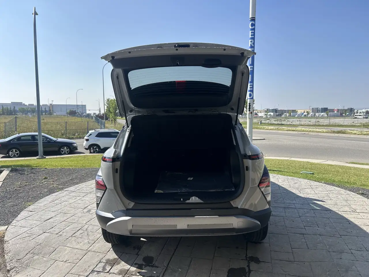 Hyundai KONA снимка Hyundai KONA