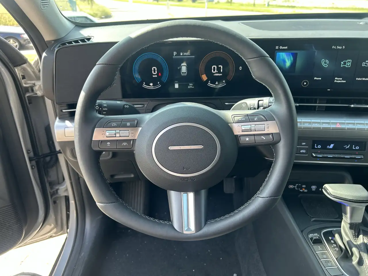 Hyundai KONA снимка Hyundai KONA