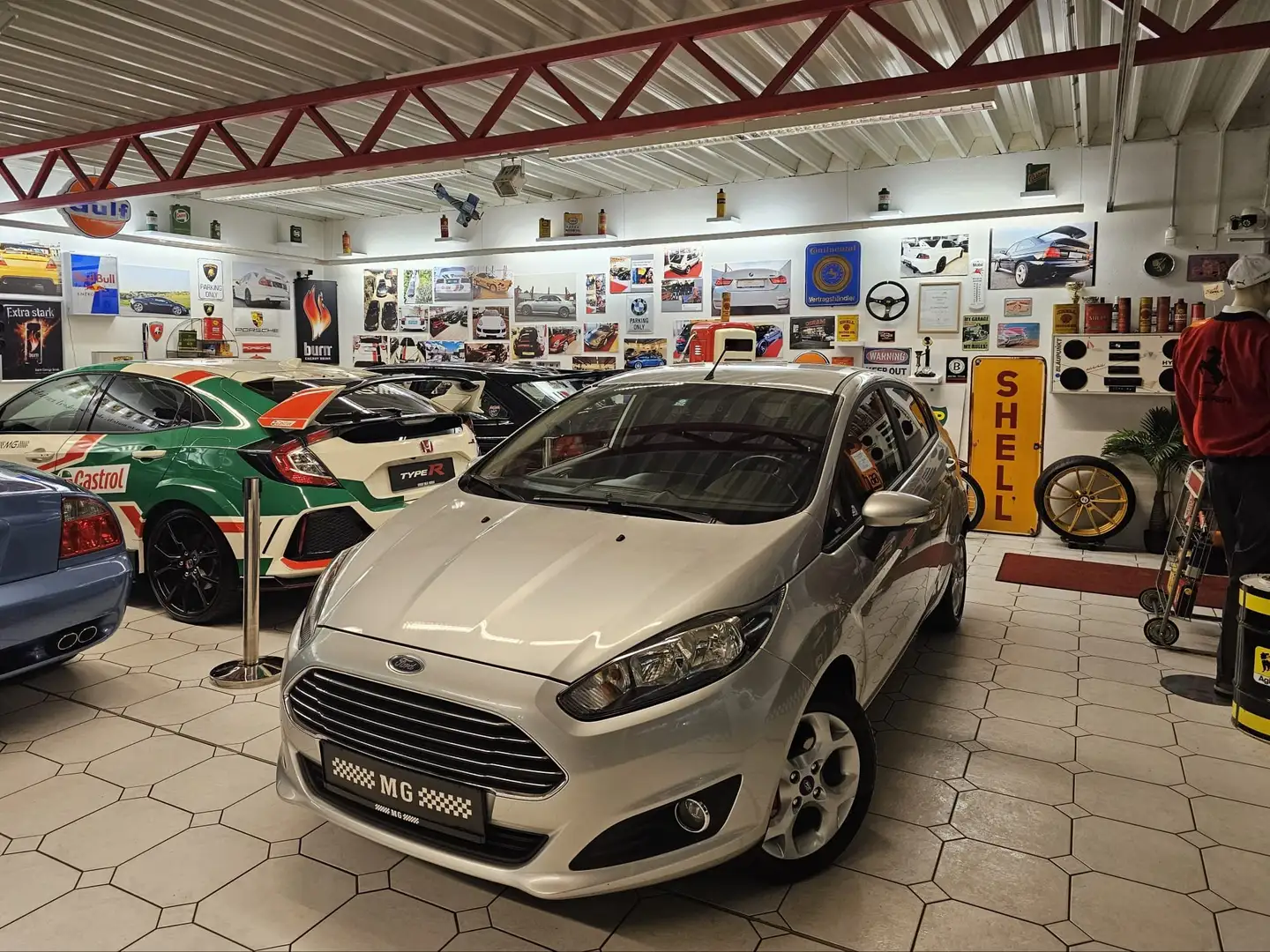 Ford Fiesta 1,25 Sync Edition Grau - 1