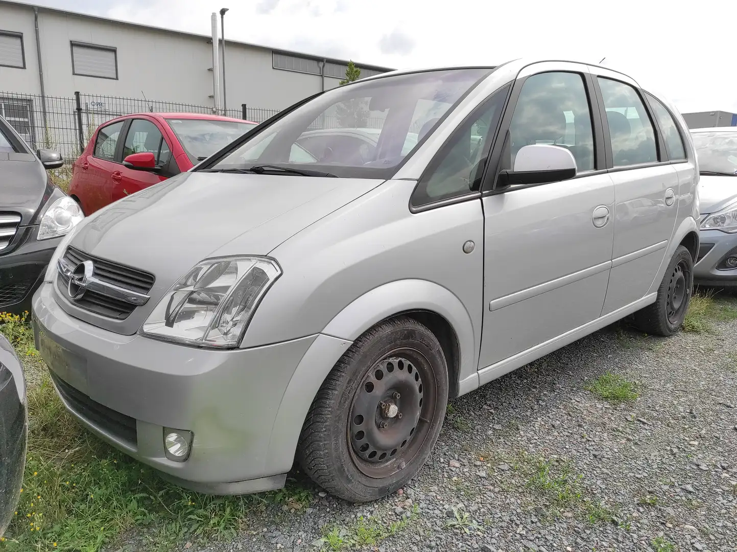 Opel Meriva A 1.6 16V *TÜV 5-25* EURO-4 KLIMA ALLWETTER ZV Silber - 2