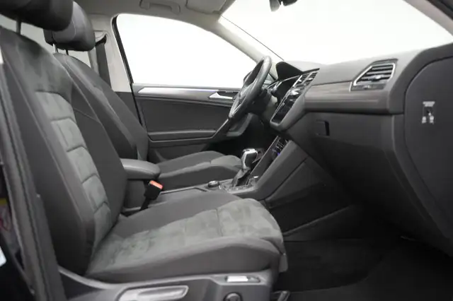 Volkswagen Tiguan Allspace view 7