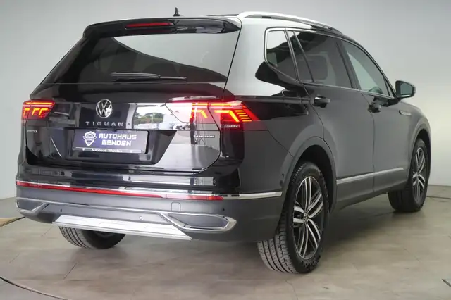 Volkswagen Tiguan Allspace view 6